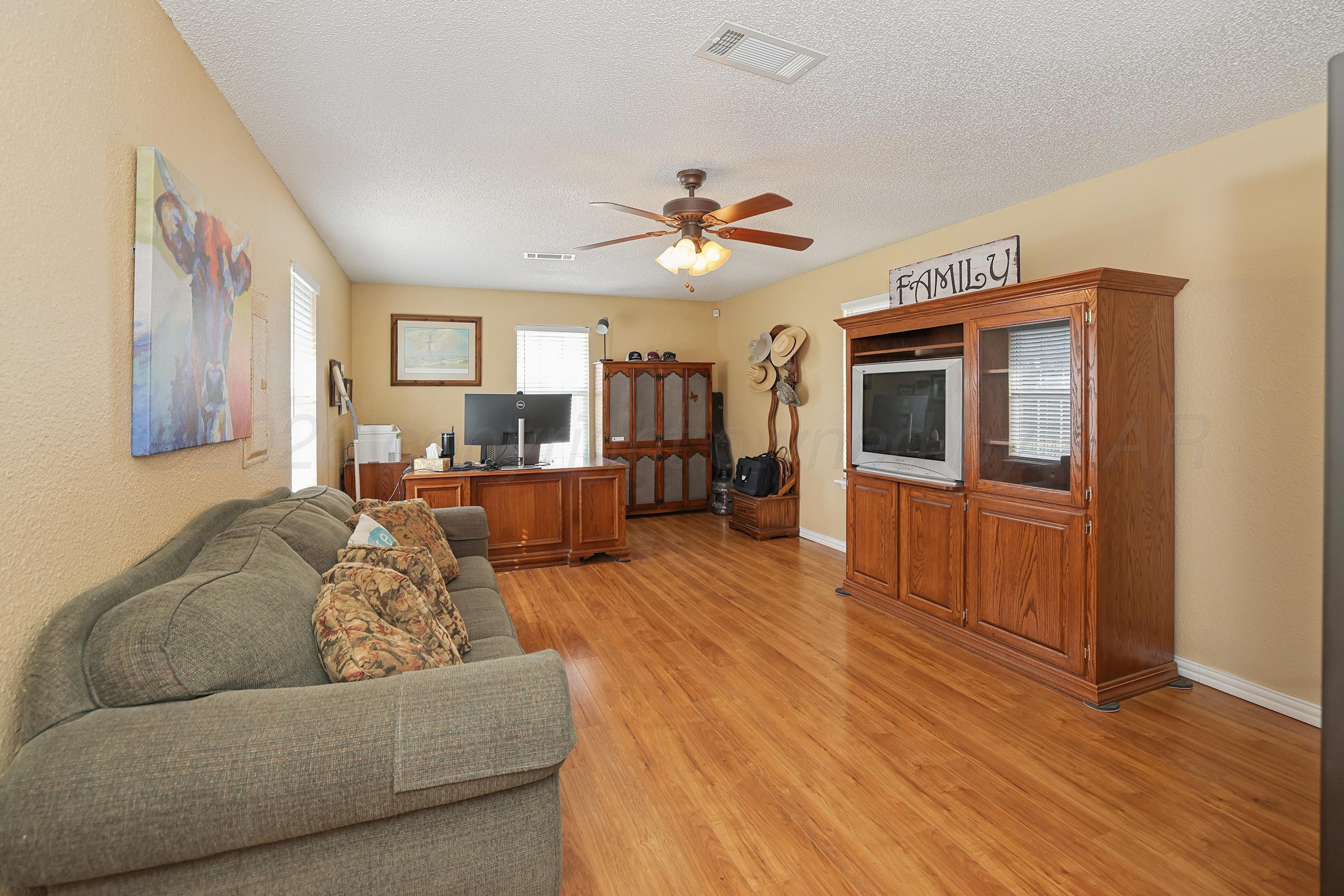 1419 Charles Avenue Property Photo 15