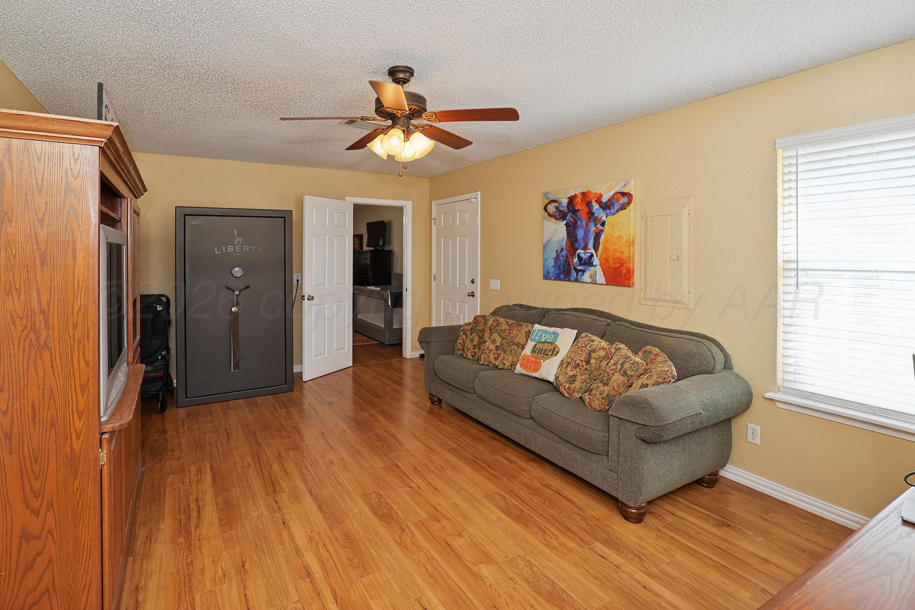 1419 Charles Avenue Property Photo 16
