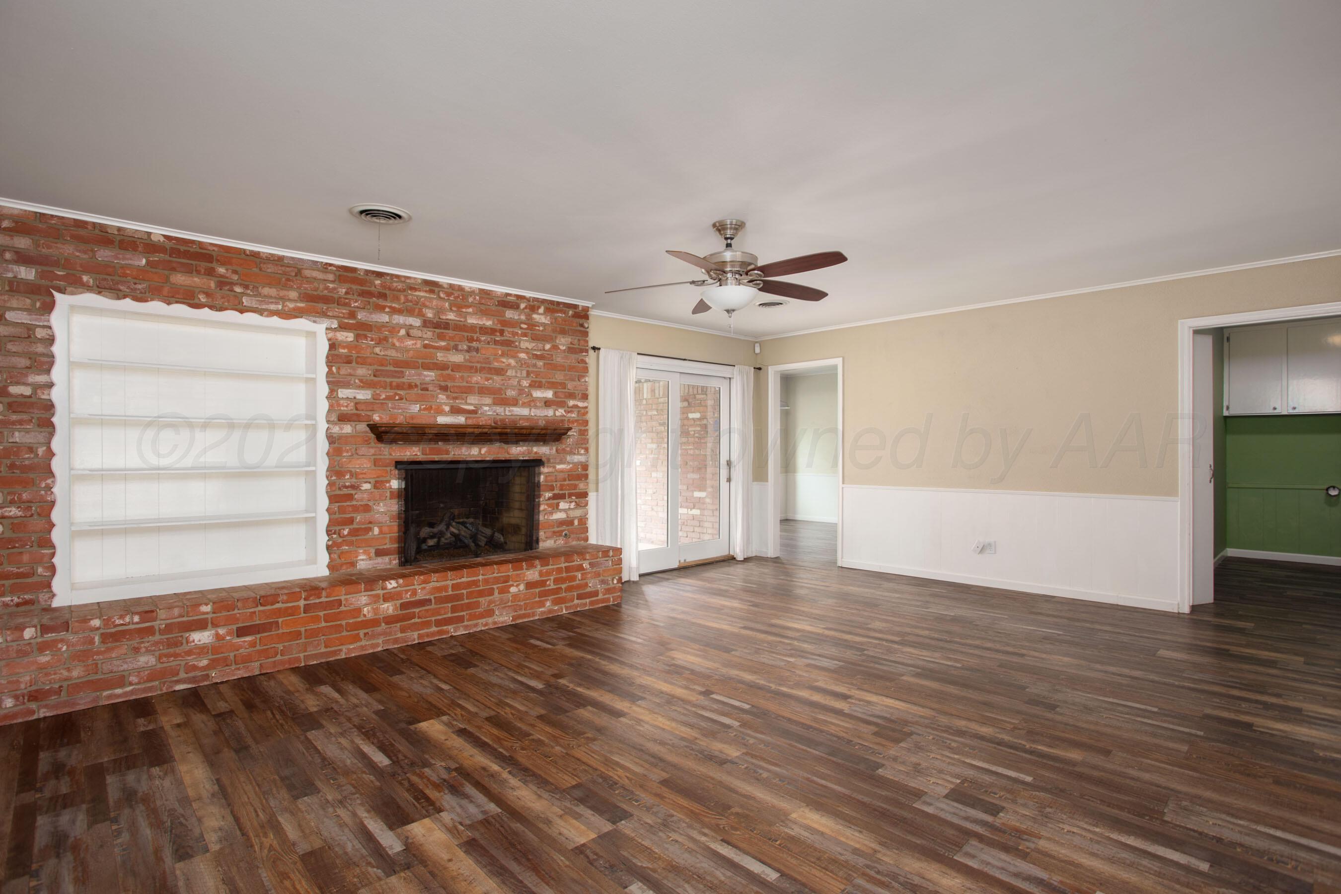 6717 Adirondack Trail Property Photo 3
