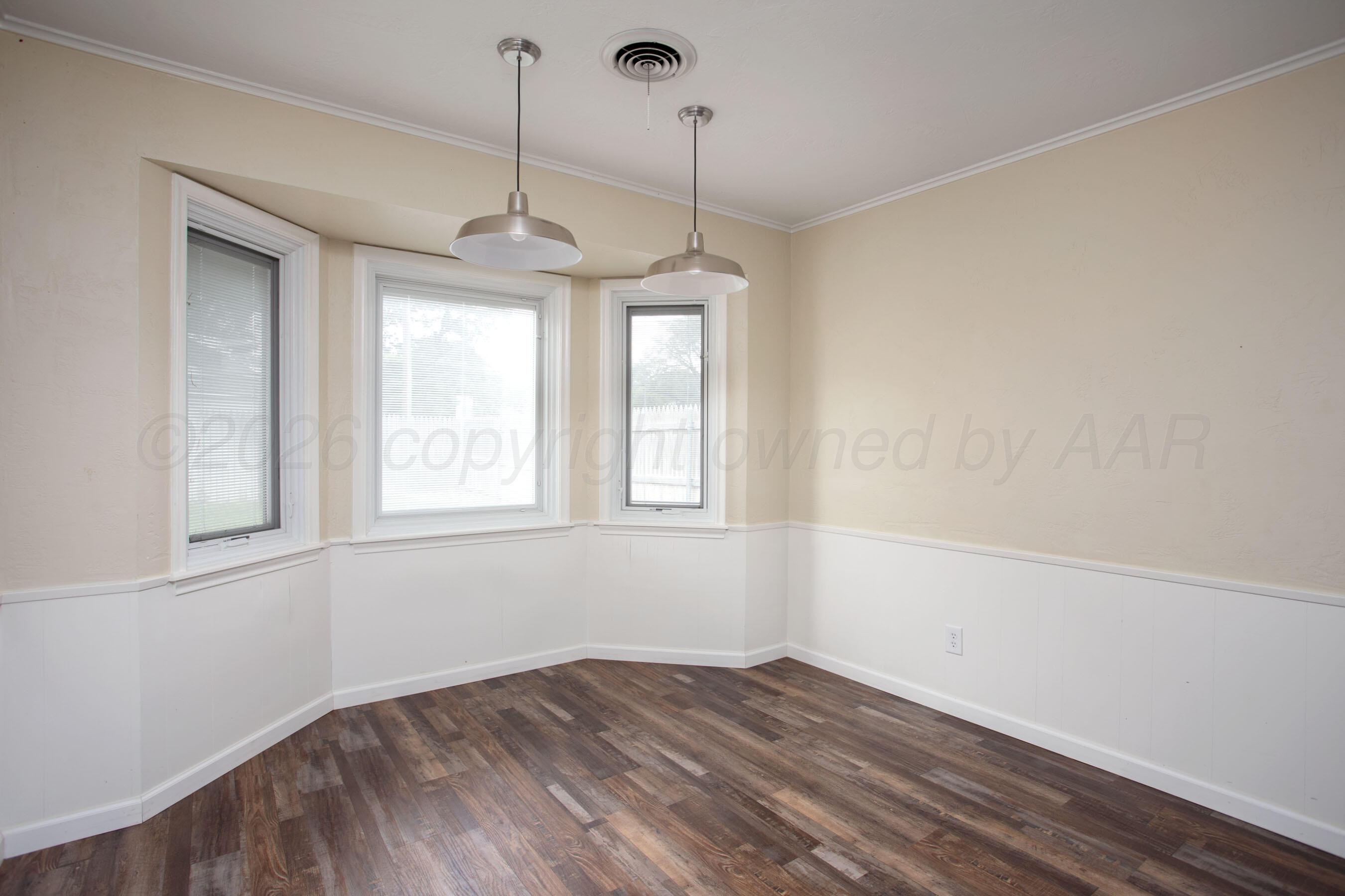 6717 Adirondack Trail Property Photo 7