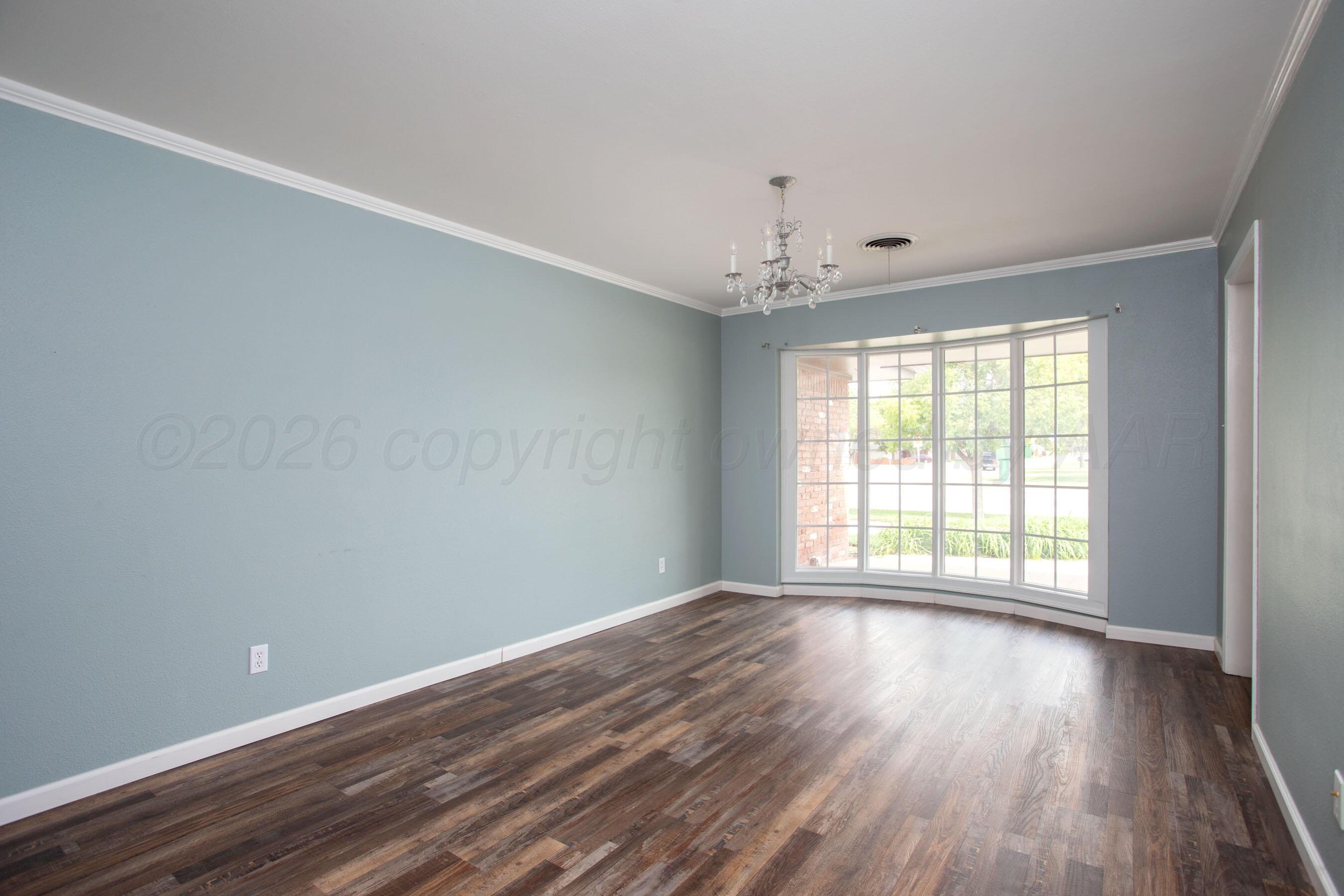 6717 Adirondack Trail Property Photo 9