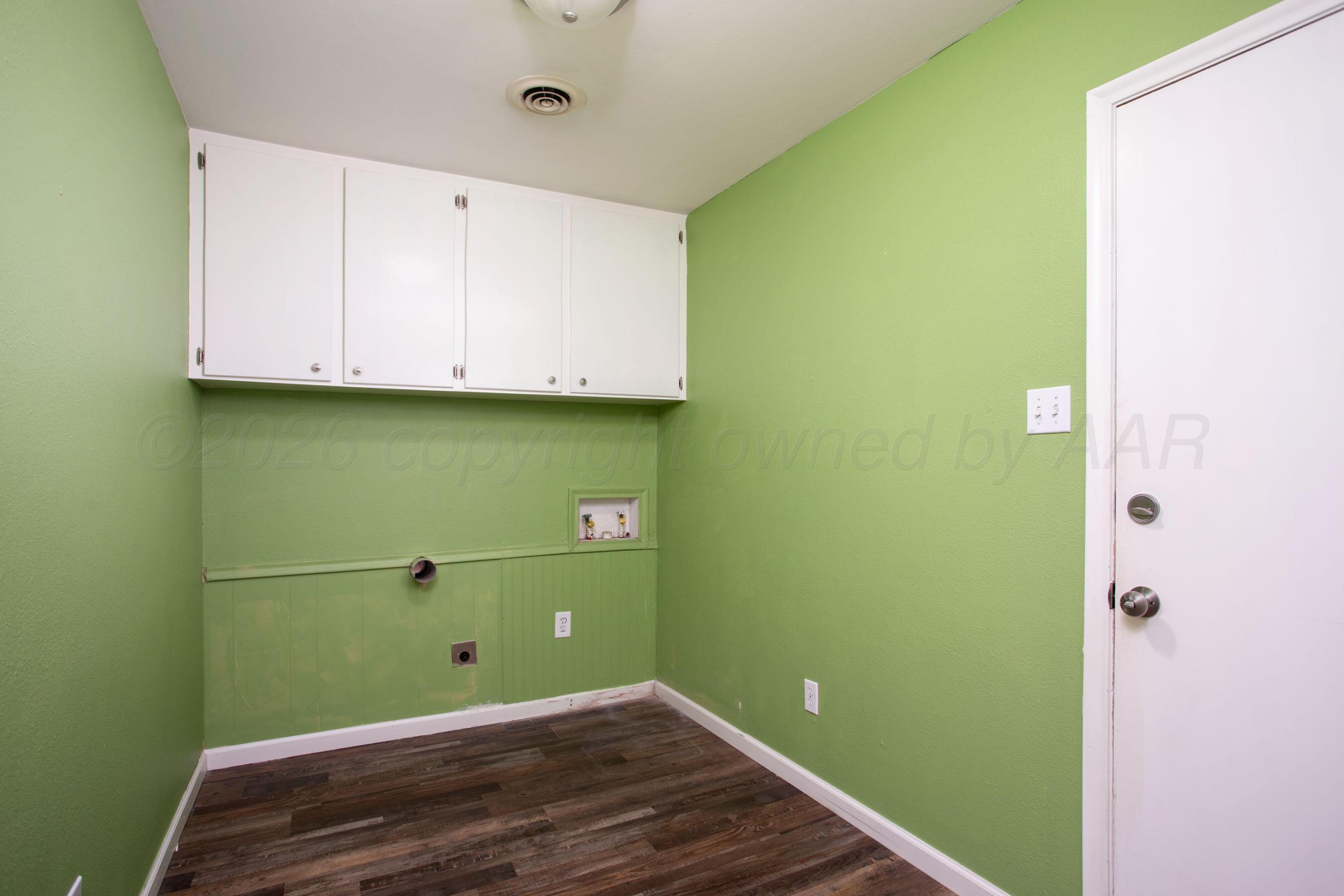 6717 Adirondack Trail Property Photo 25