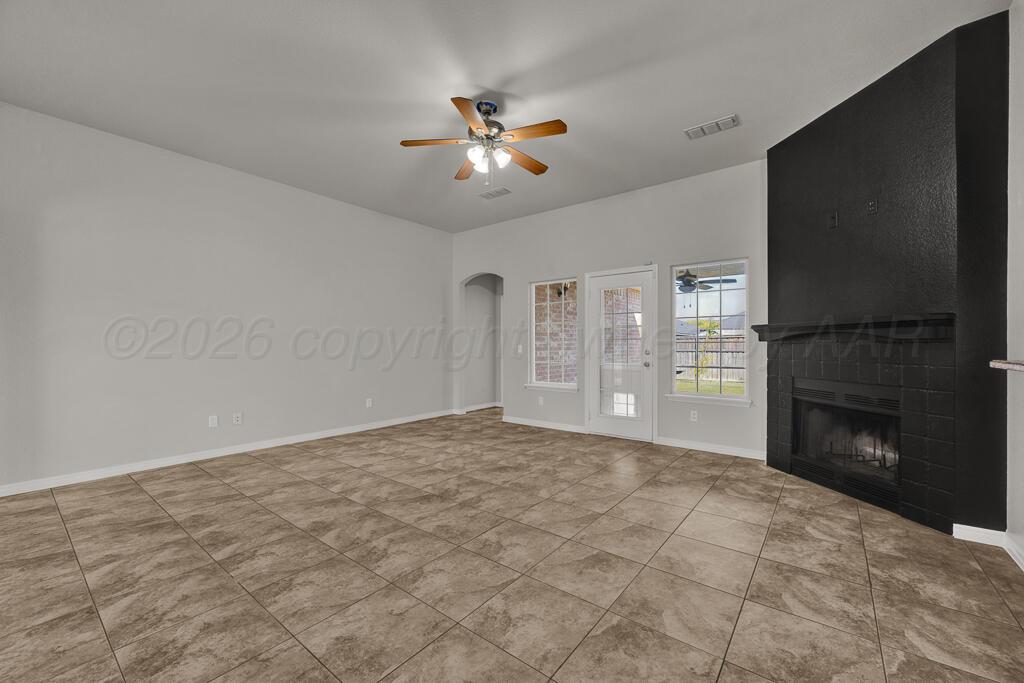 9212 Perry Avenue Property Photo 4