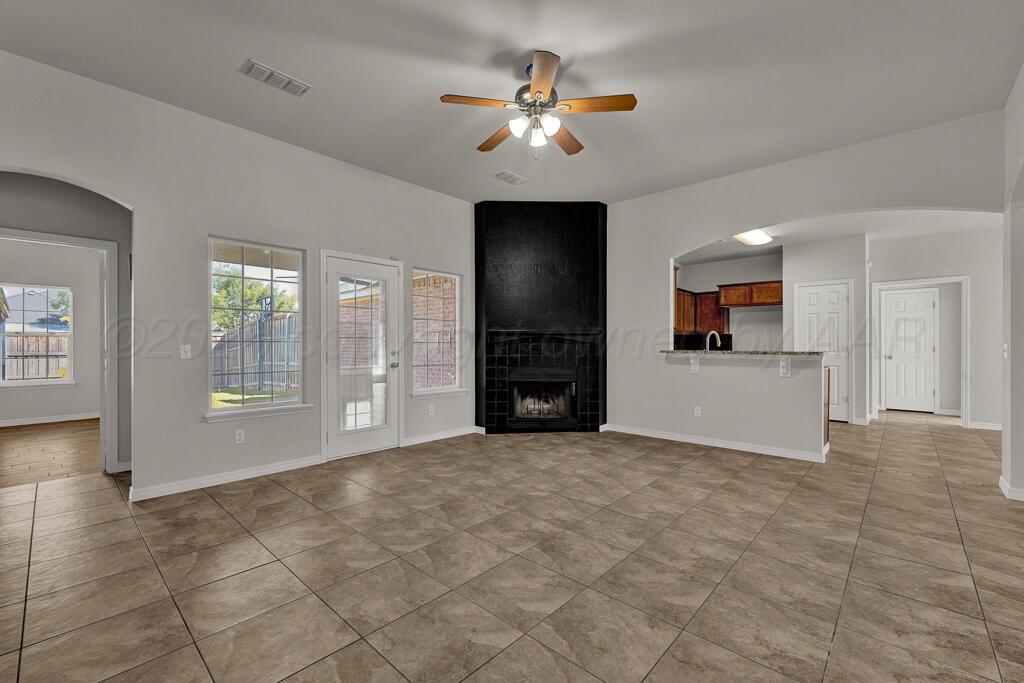 9212 Perry Avenue Property Photo 6