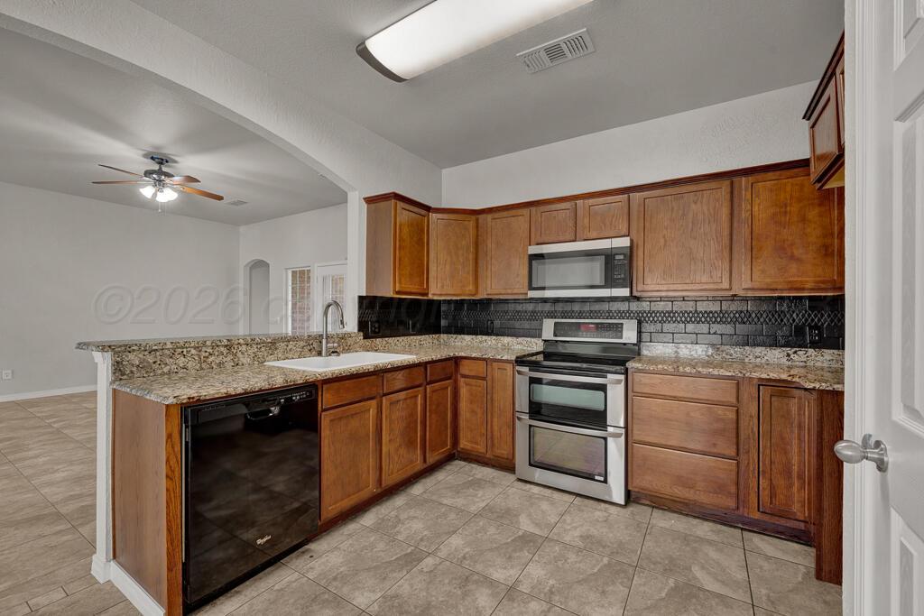 9212 Perry Avenue Property Photo 10