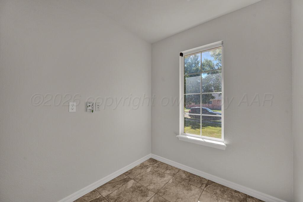 9212 Perry Avenue Property Photo 25