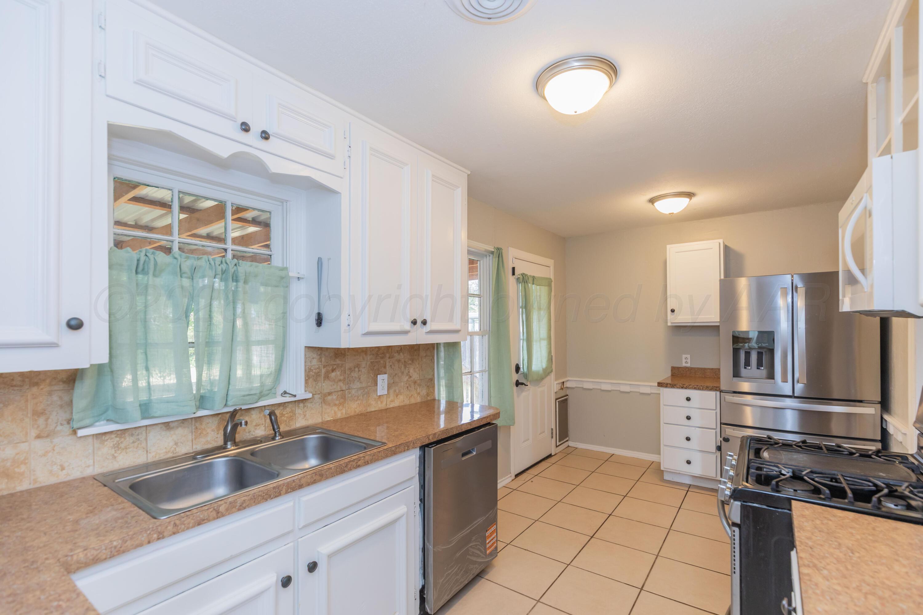 211 Arch Terrace Property Photo 6