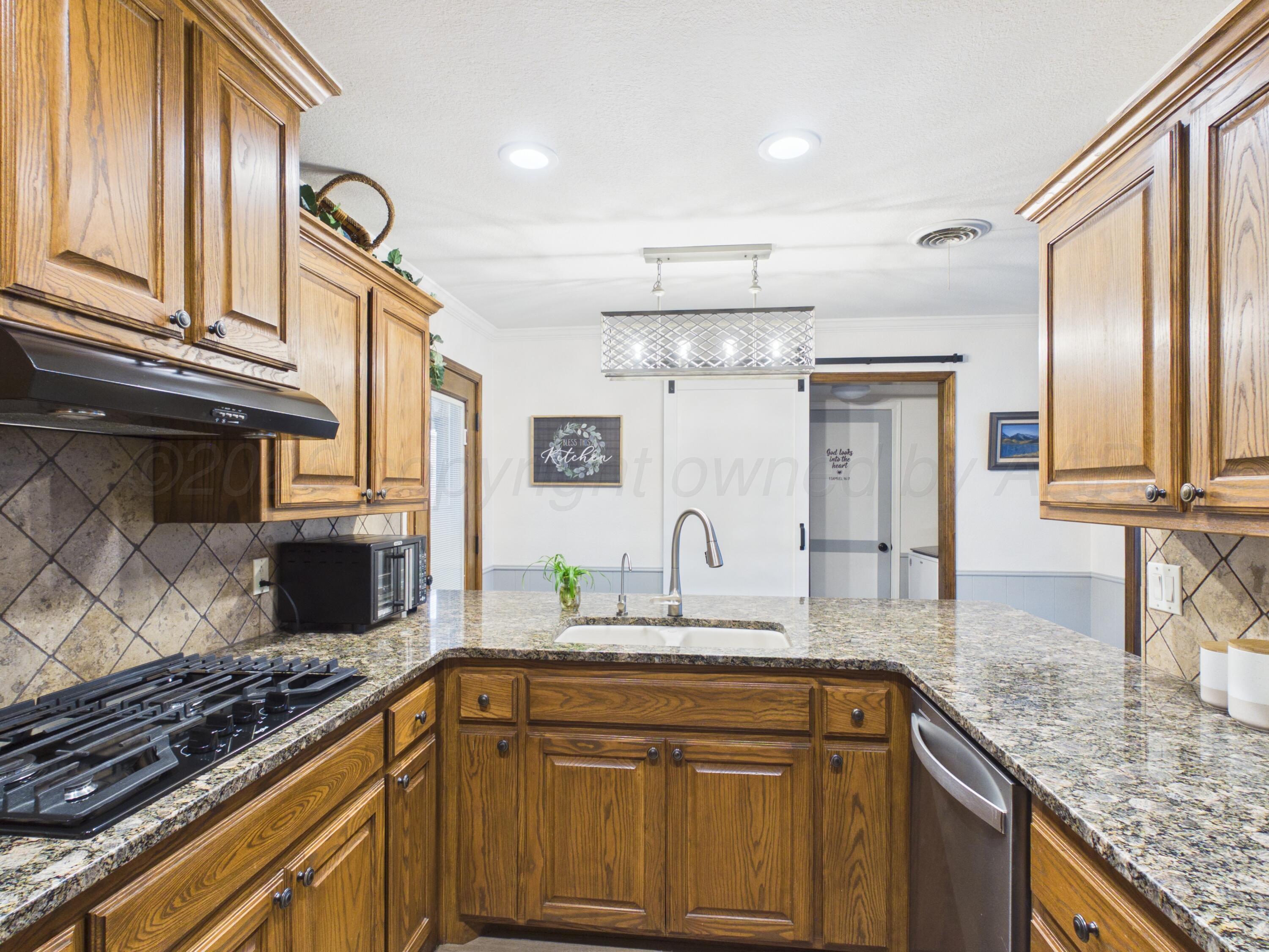 503 Bradley Lane Property Photo 12