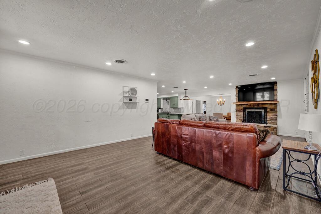 203 Western Street Property Photo 6