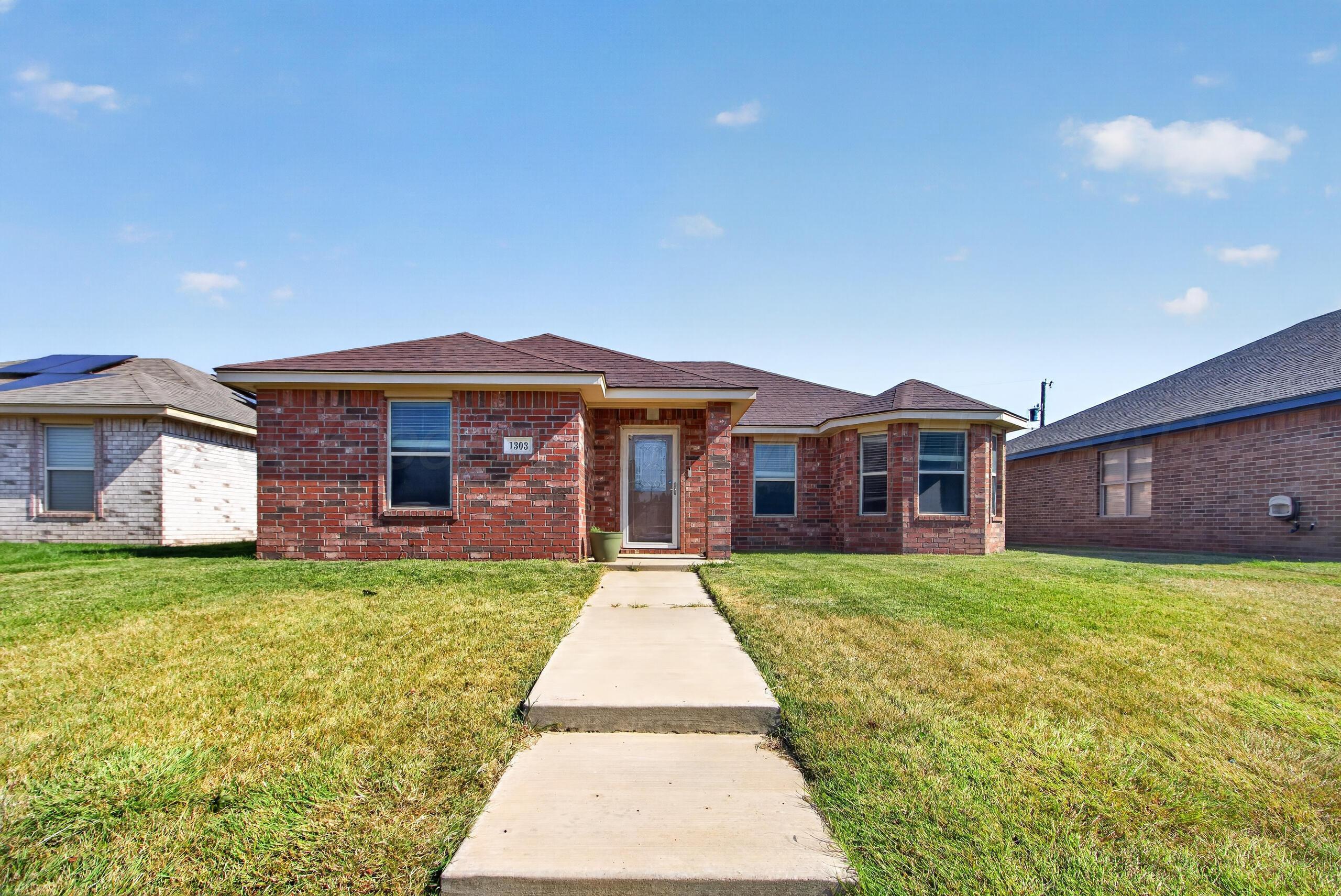 1303 Fox Terrier Avenue Property Photo 3