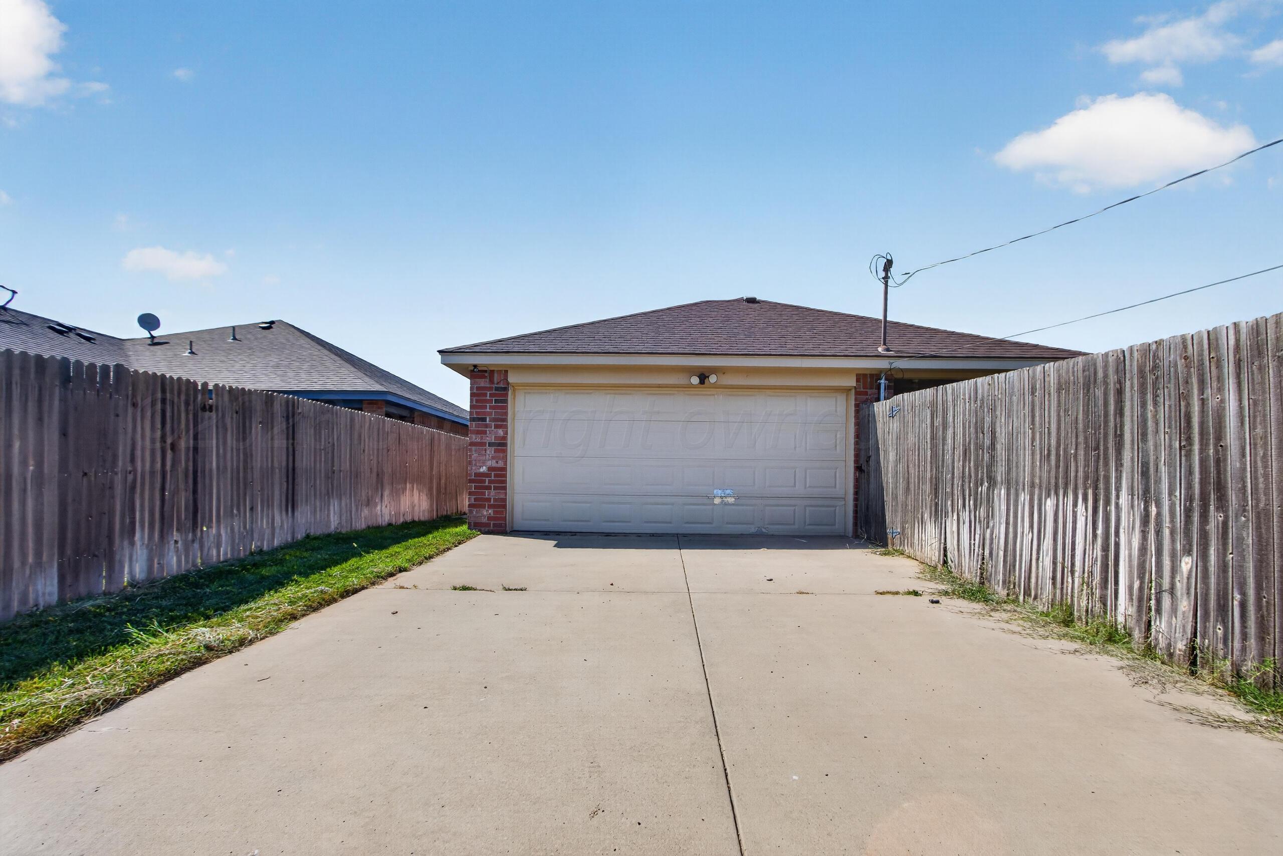 1303 Fox Terrier Avenue Property Photo 42