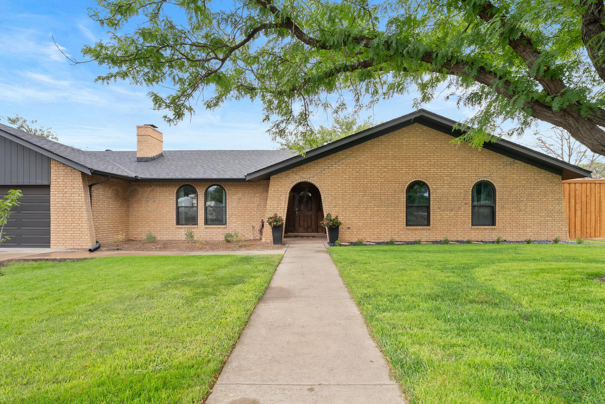 1407 26th Street Property Photo 1