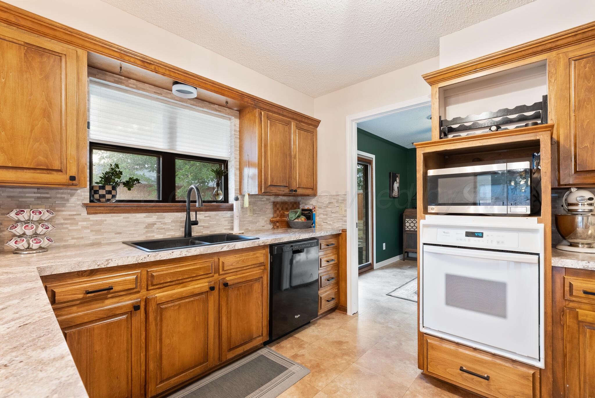 1407 26th Street Property Photo 10
