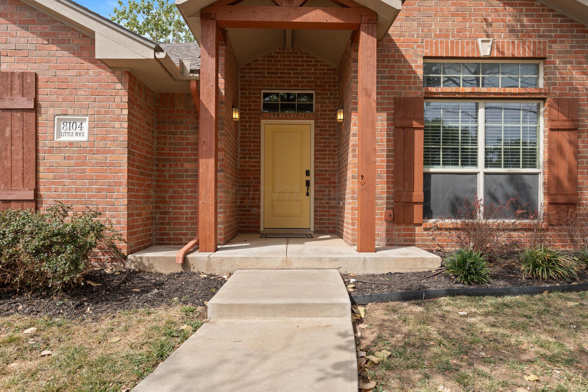 8104 Littlerock Drive Property Photo 2