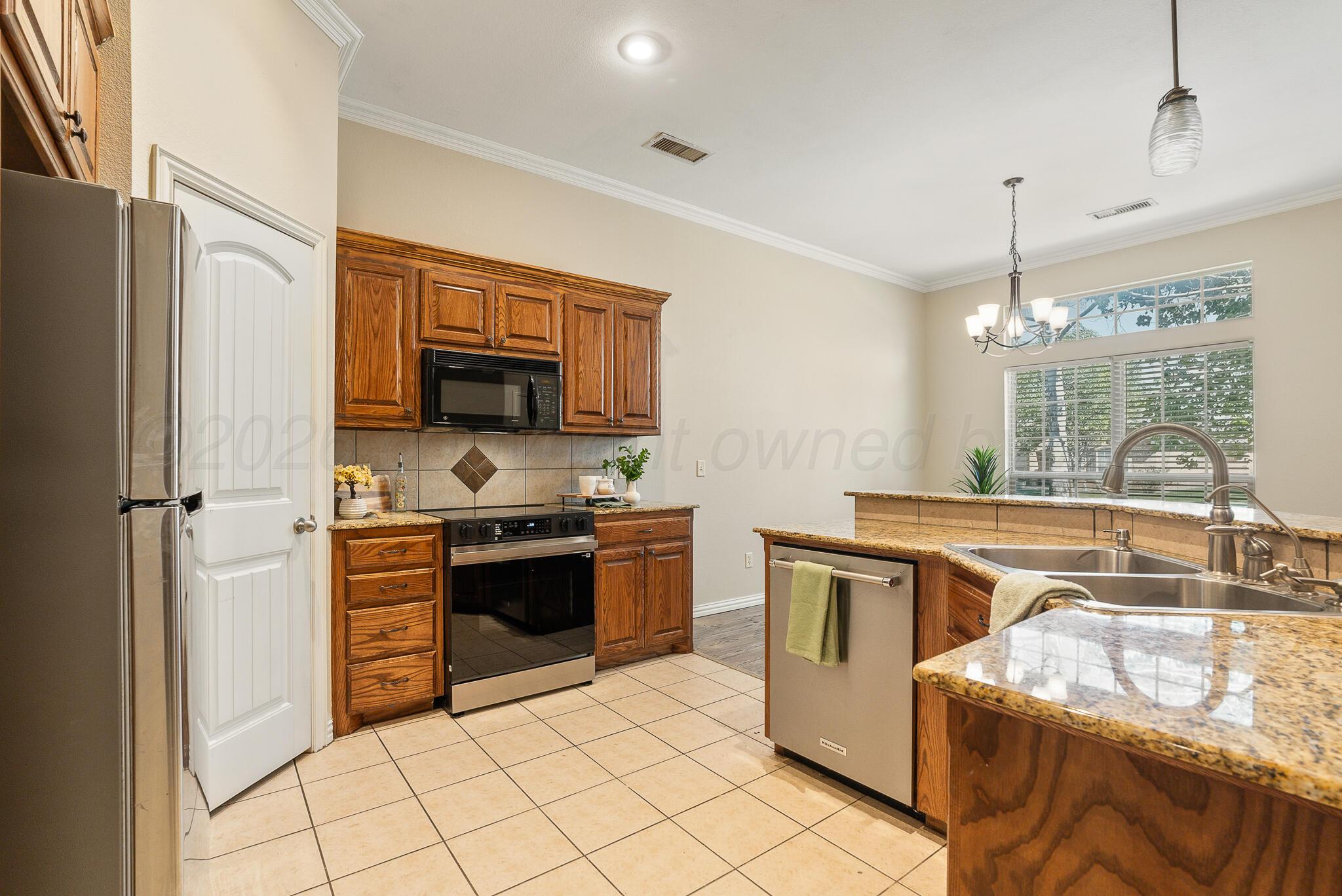 8104 Littlerock Drive Property Photo 6