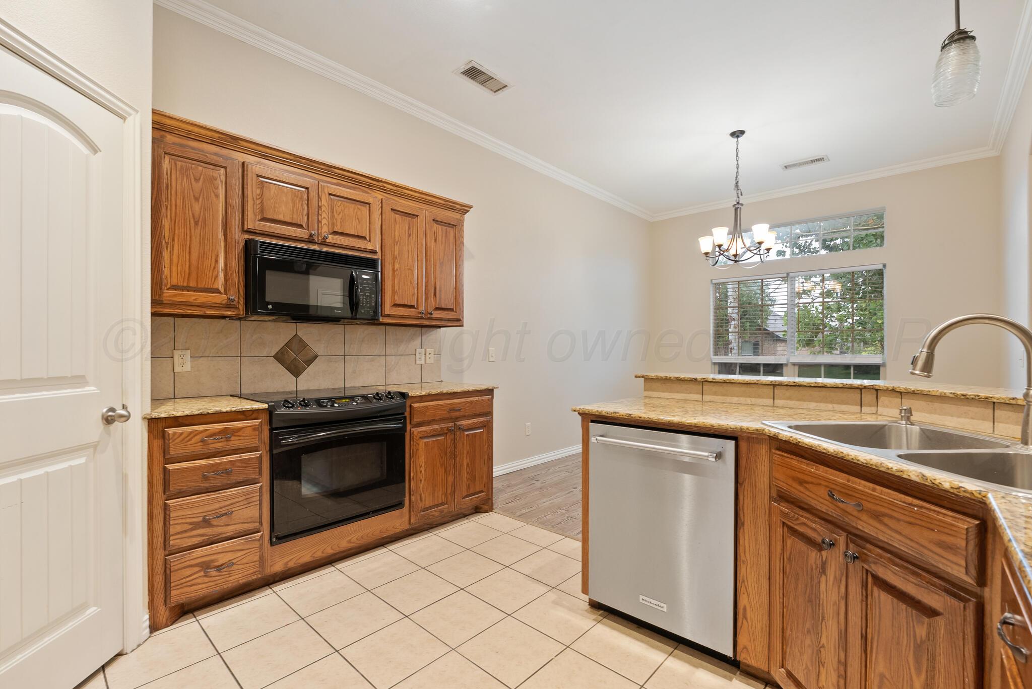 8104 Littlerock Drive Property Photo 7