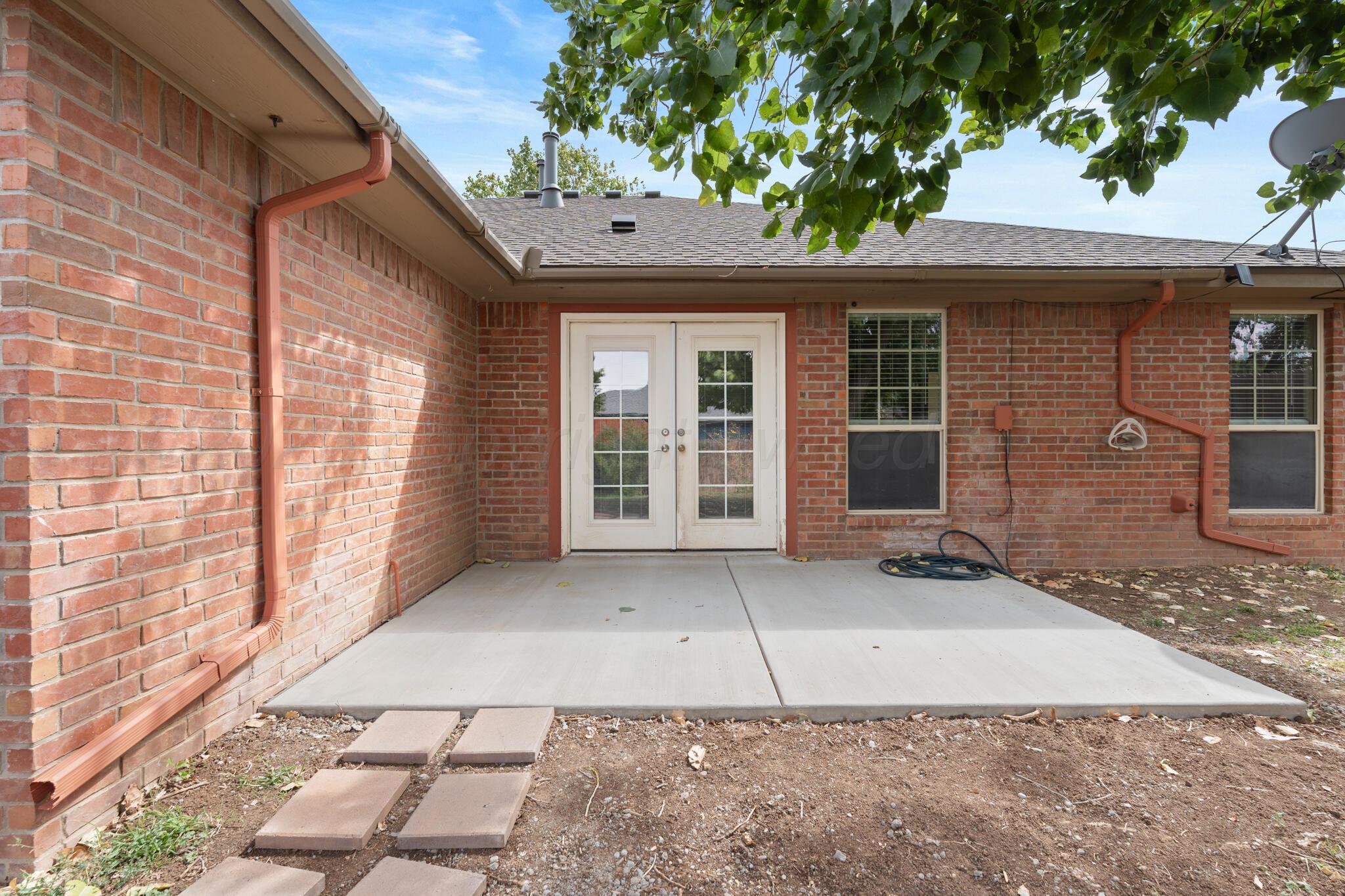 8104 Littlerock Drive Property Photo 27