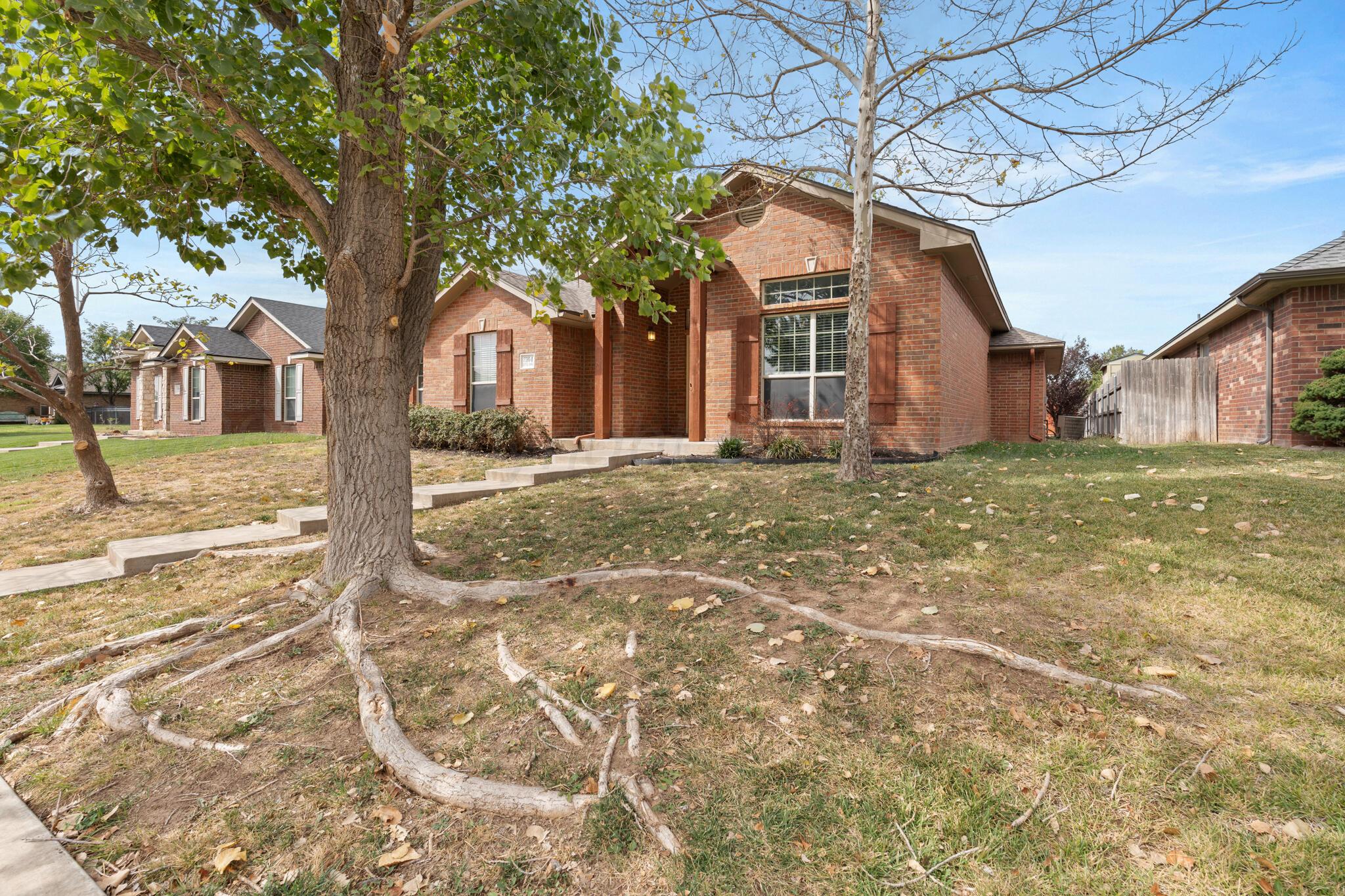 8104 Littlerock Drive Property Photo 32