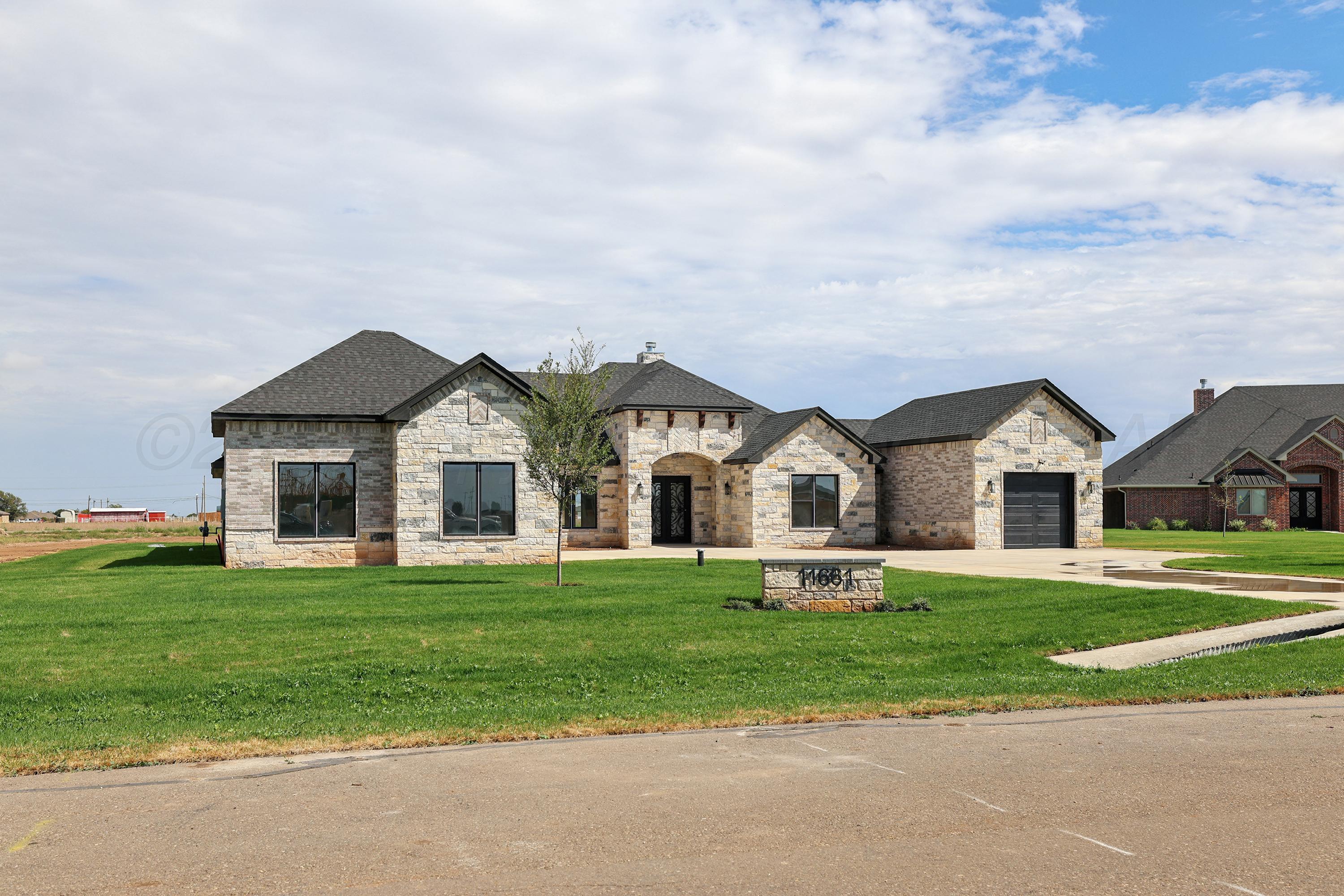 11661 Twin Hills Drive Property Photo 1