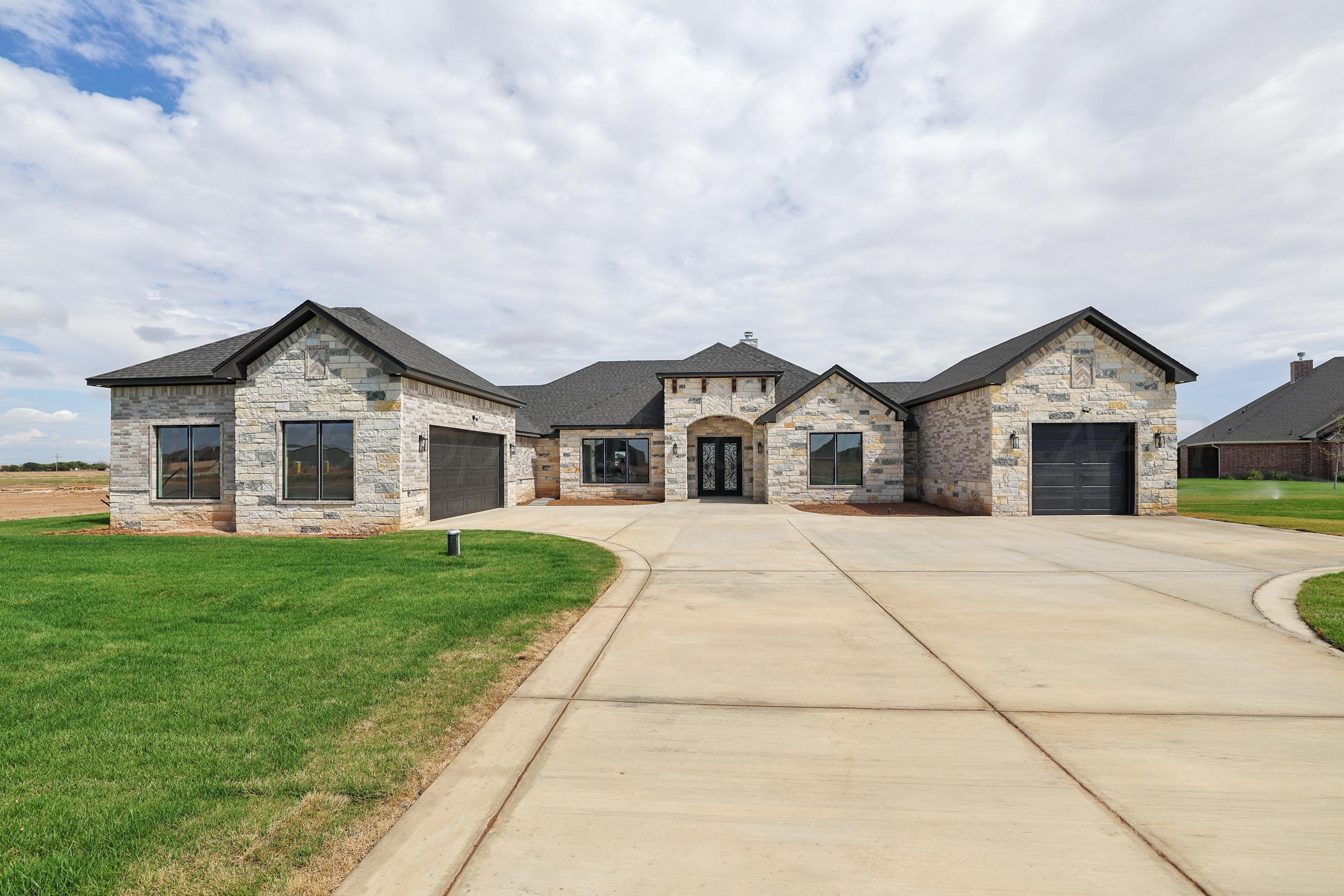 11661 Twin Hills Drive Property Photo 2