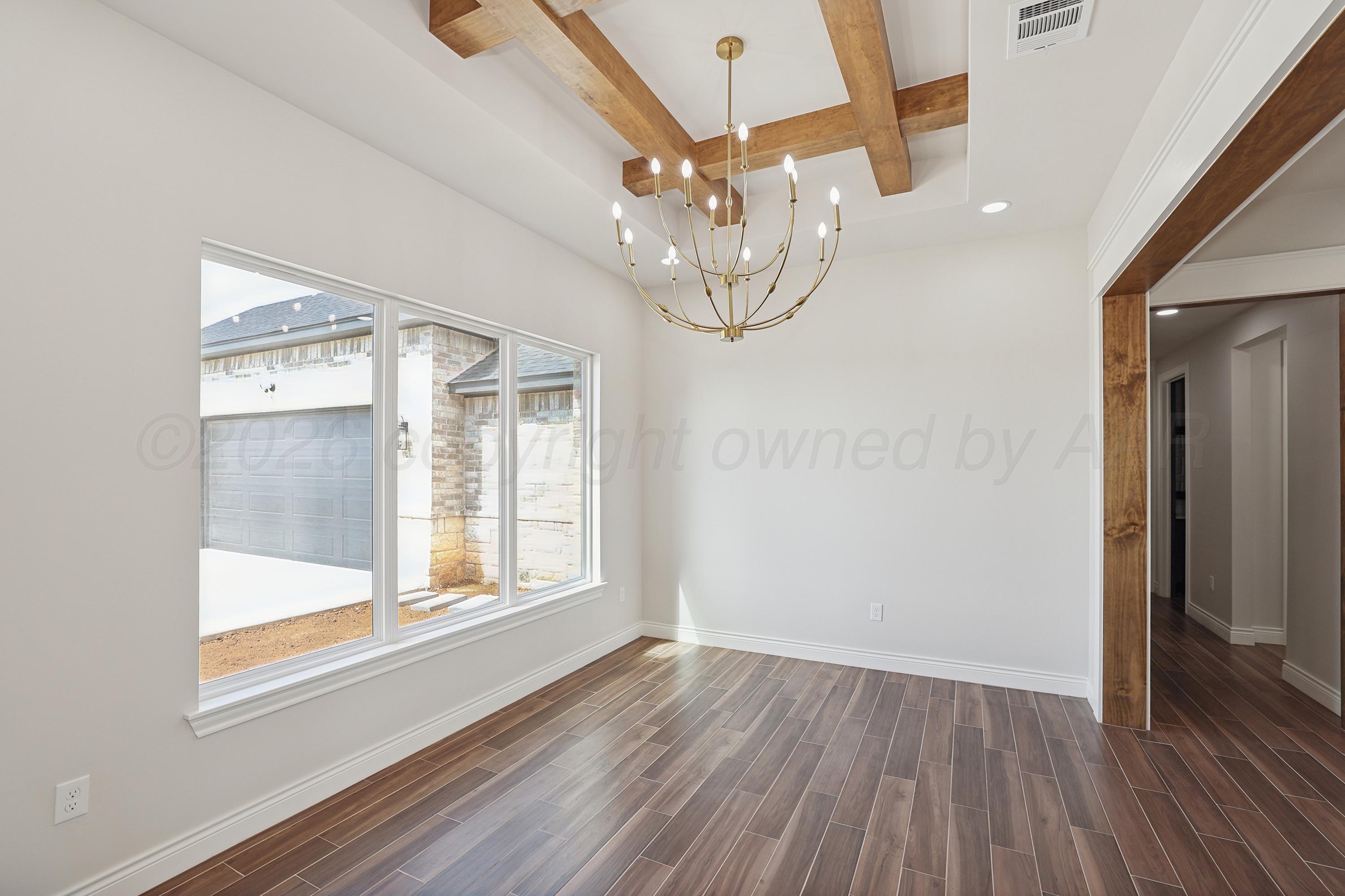 11661 Twin Hills Drive Property Photo 11