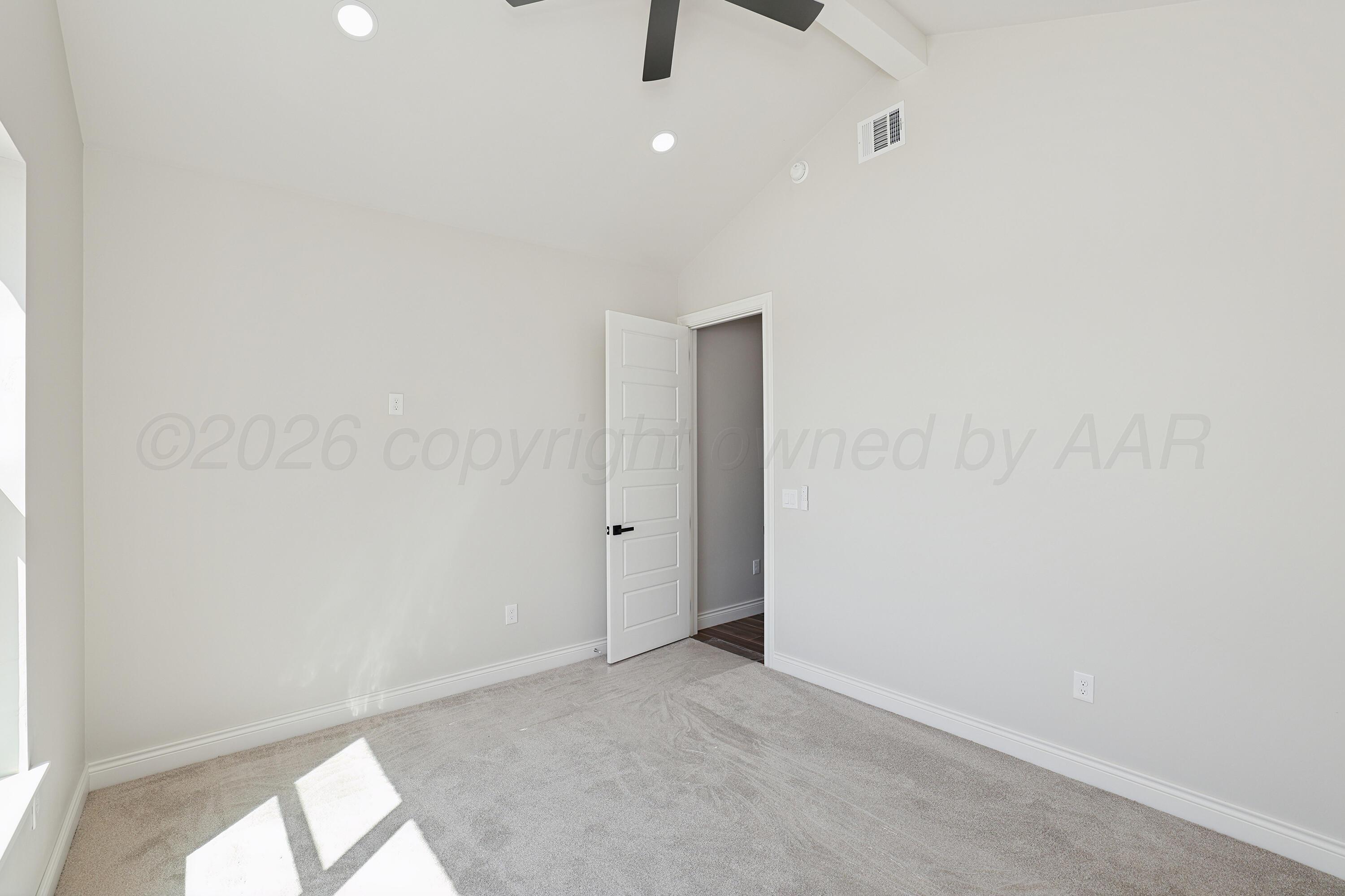 11661 Twin Hills Drive Property Photo 34