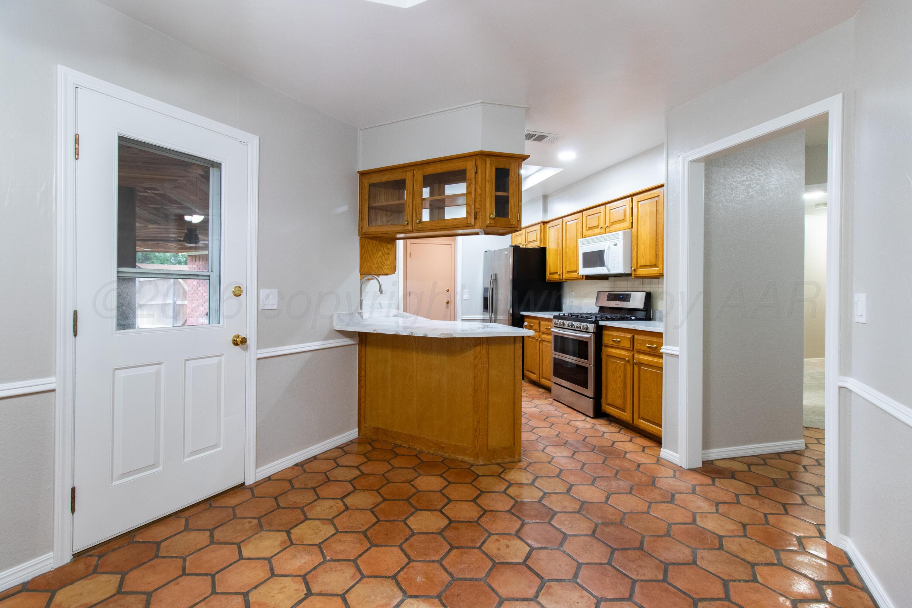 4211 Rondo Avenue Property Photo 12