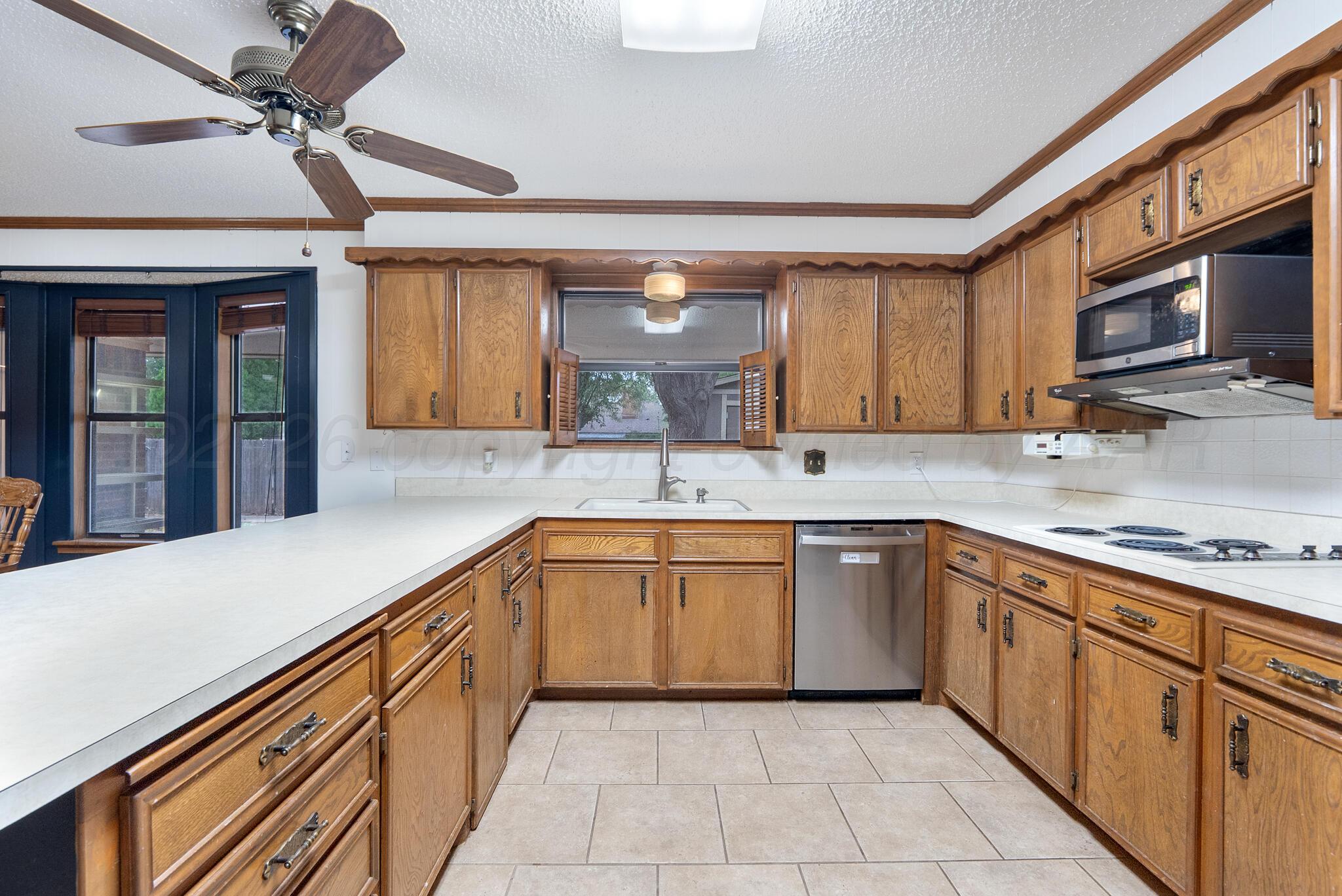 7909 Mitcham Drive Property Photo 9