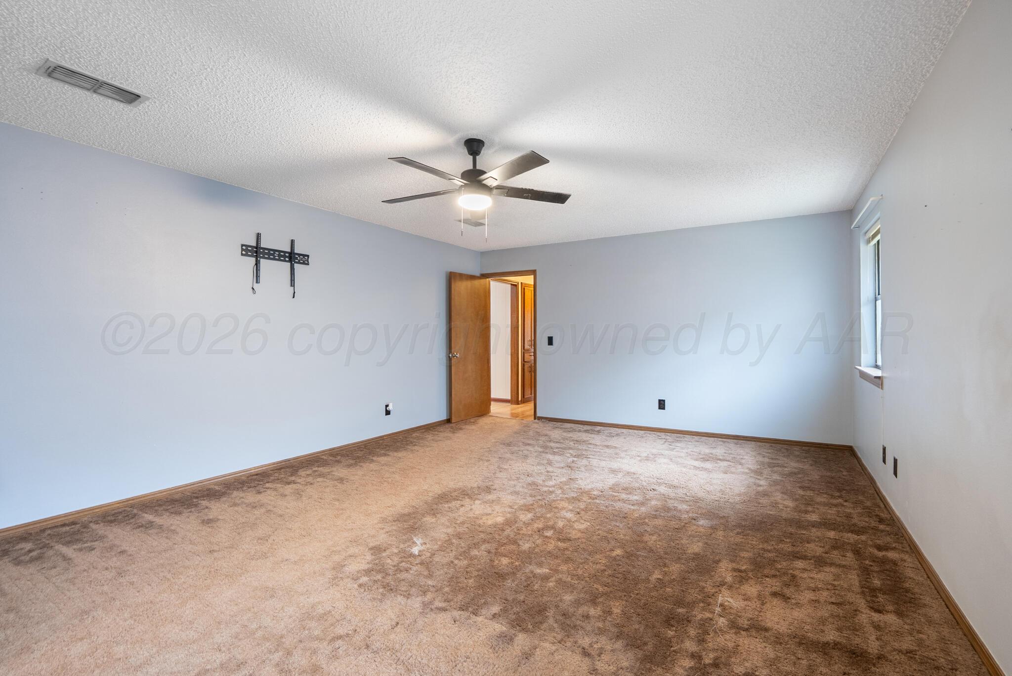 7909 Mitcham Drive Property Photo 12