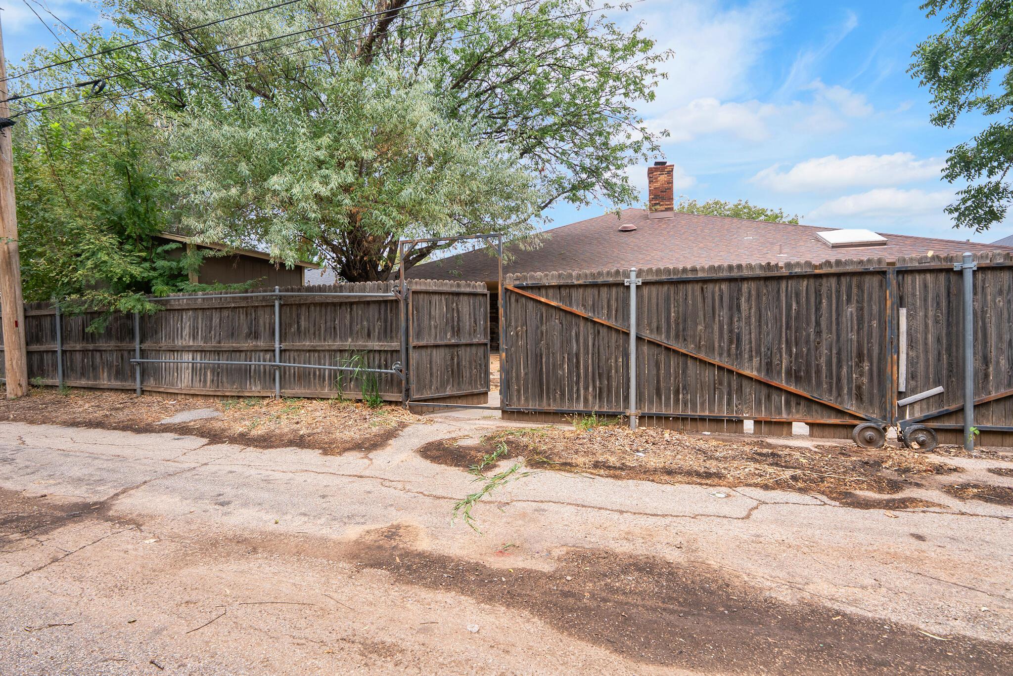 7909 Mitcham Drive Property Photo 27