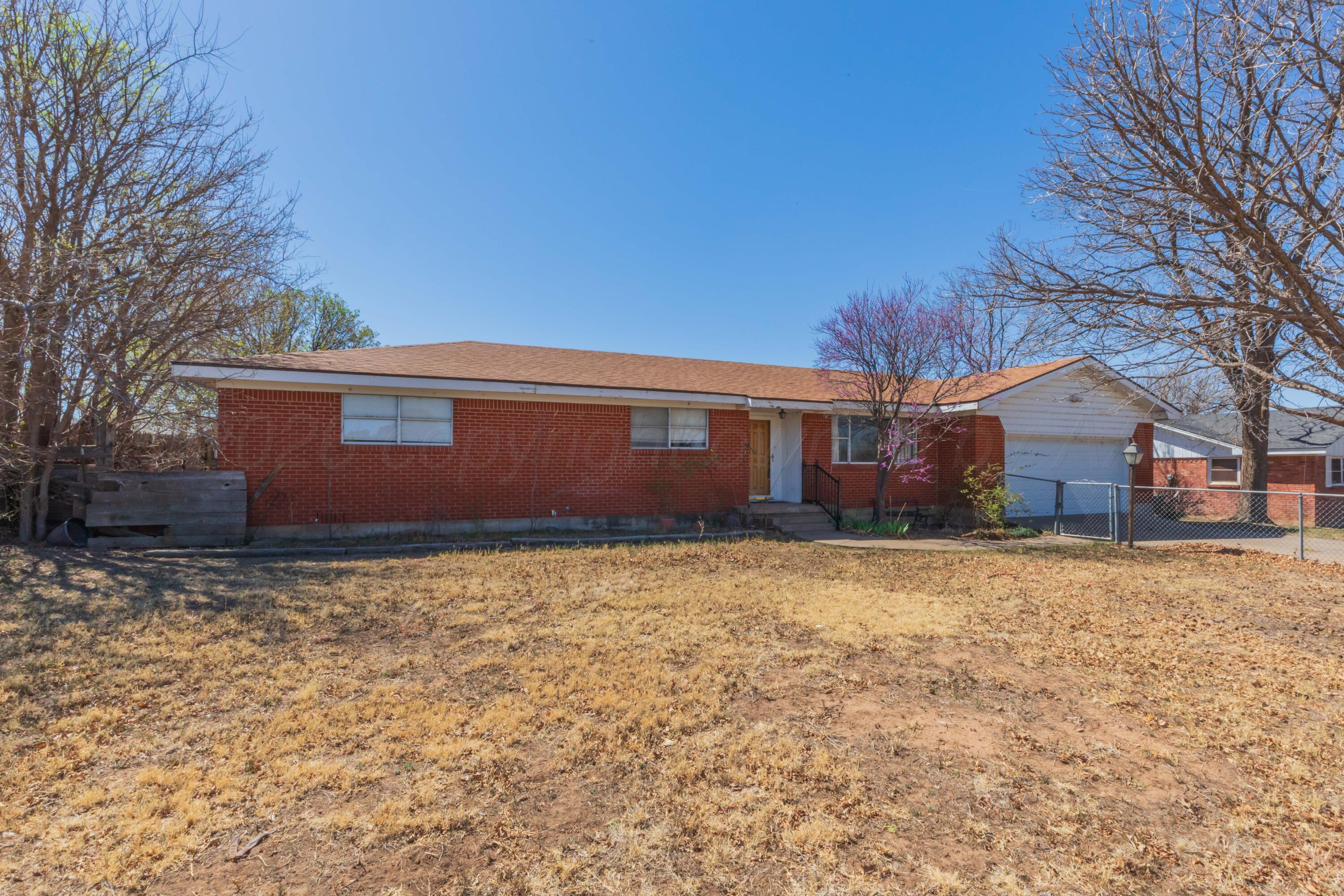 716 FAIRLANE Street Property Photo 1