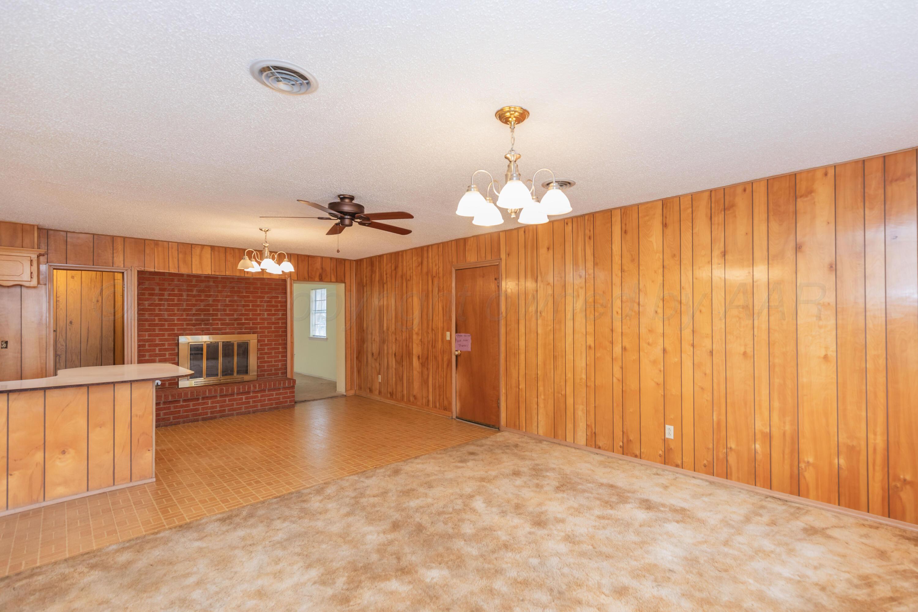 716 Fairlane Street Property Photo 2