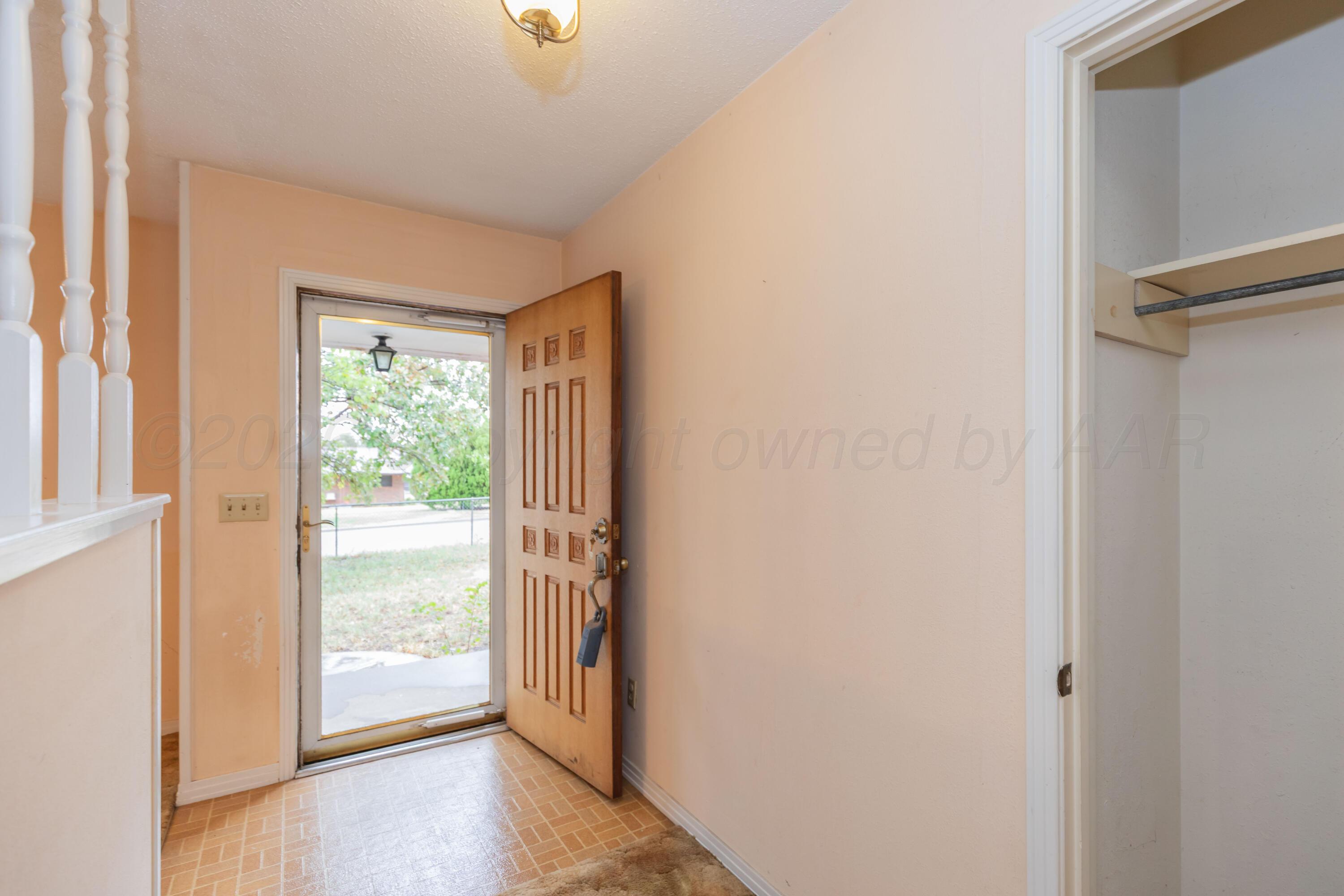 716 Fairlane Street Property Photo 7