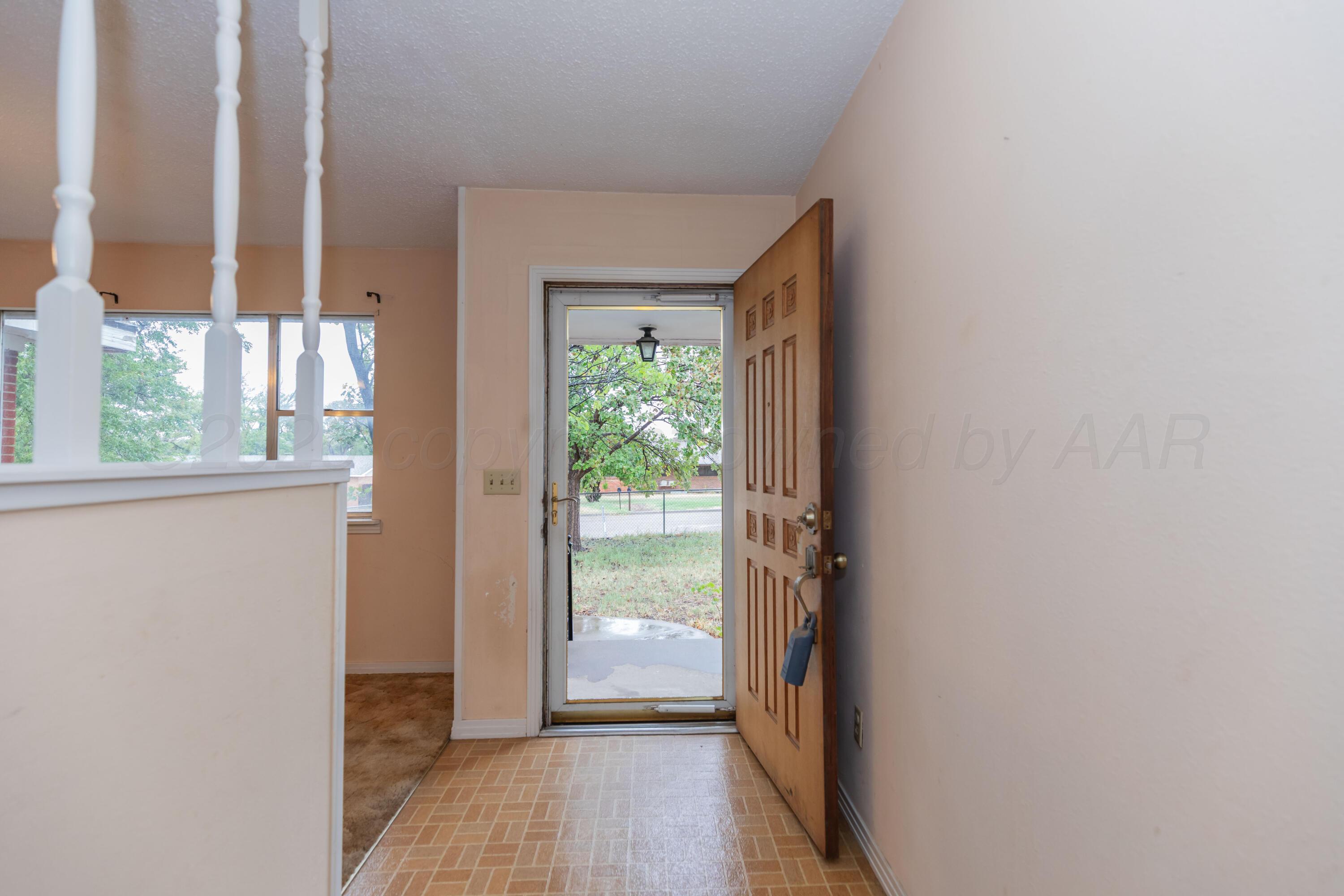 716 Fairlane Street Property Photo 8