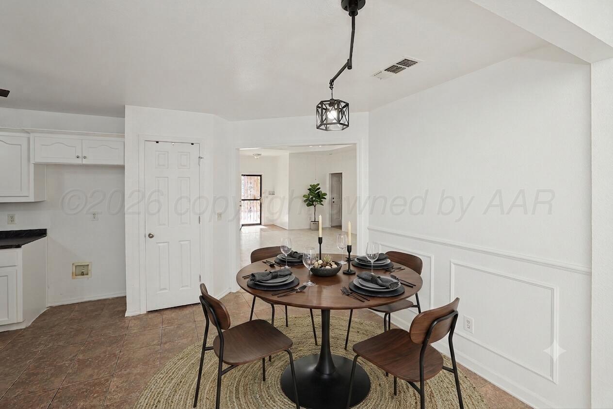 4012 Pine Street Property Photo 8