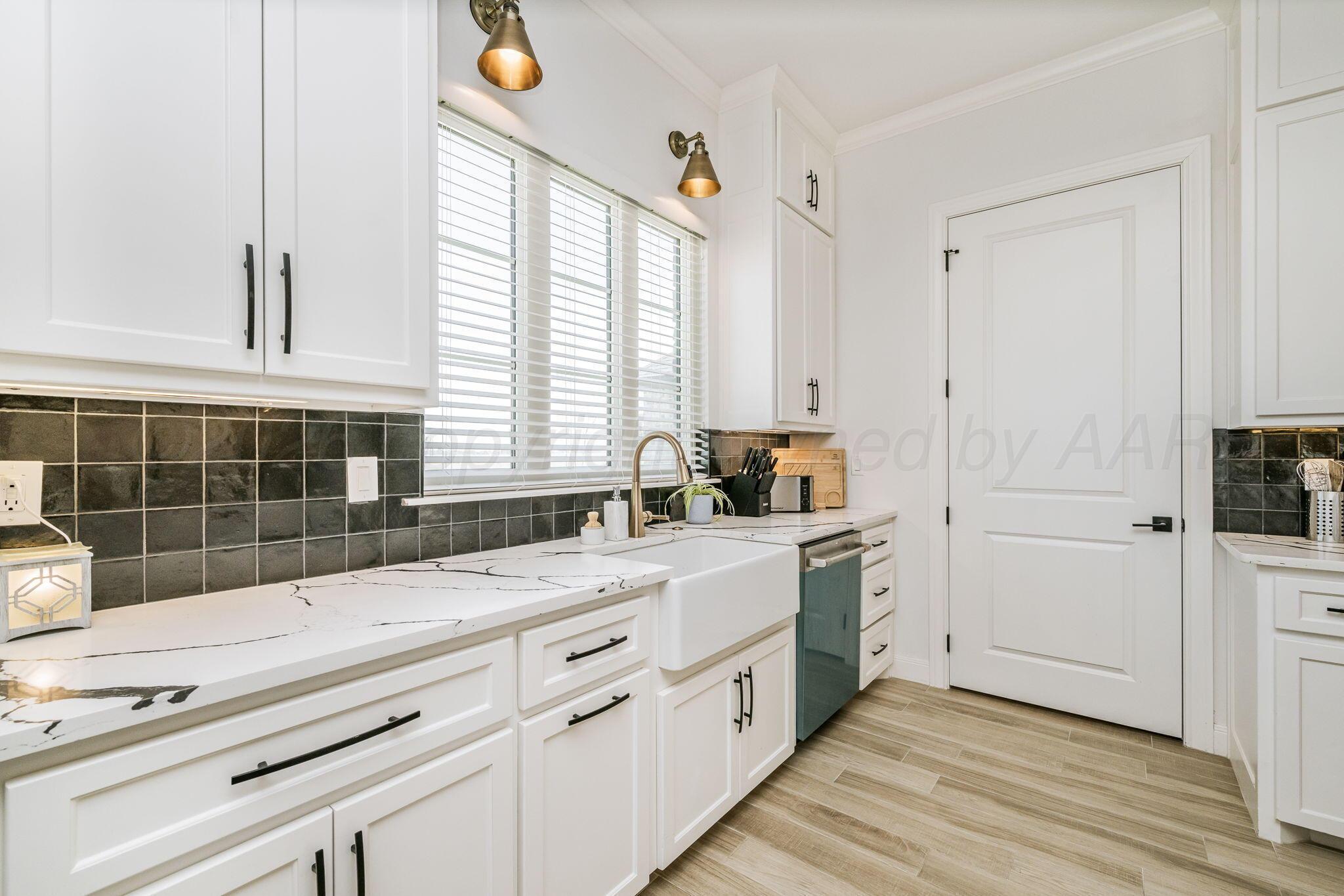 5601 Hollow Landing Avenue Property Photo 9