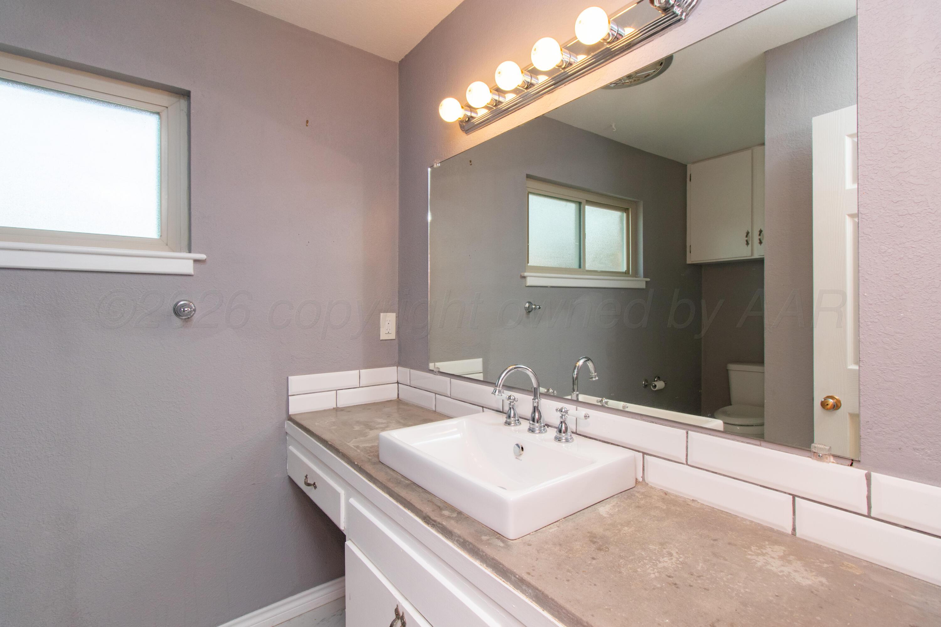 4021 Spark Street Property Photo 21