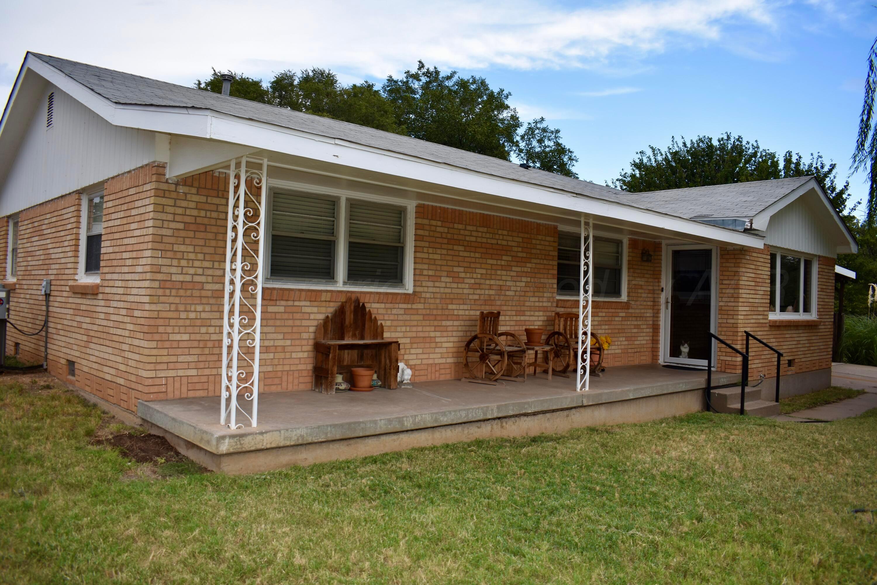 333 Hudson Avenue Property Photo 4