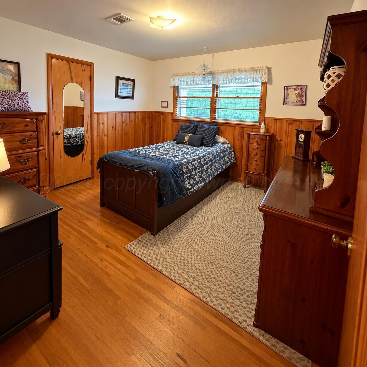 333 Hudson Avenue Property Photo 15
