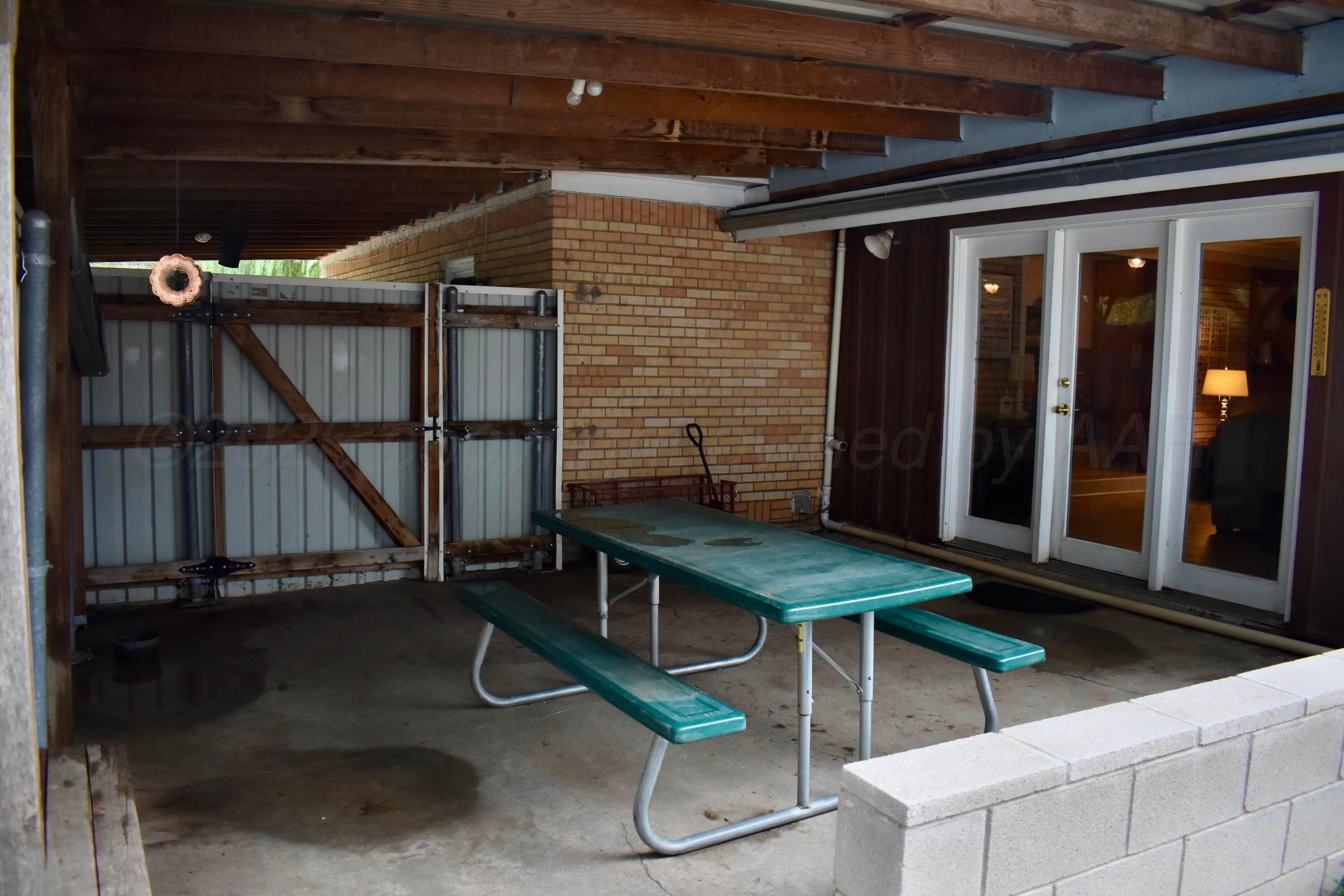 333 Hudson Avenue Property Photo 21