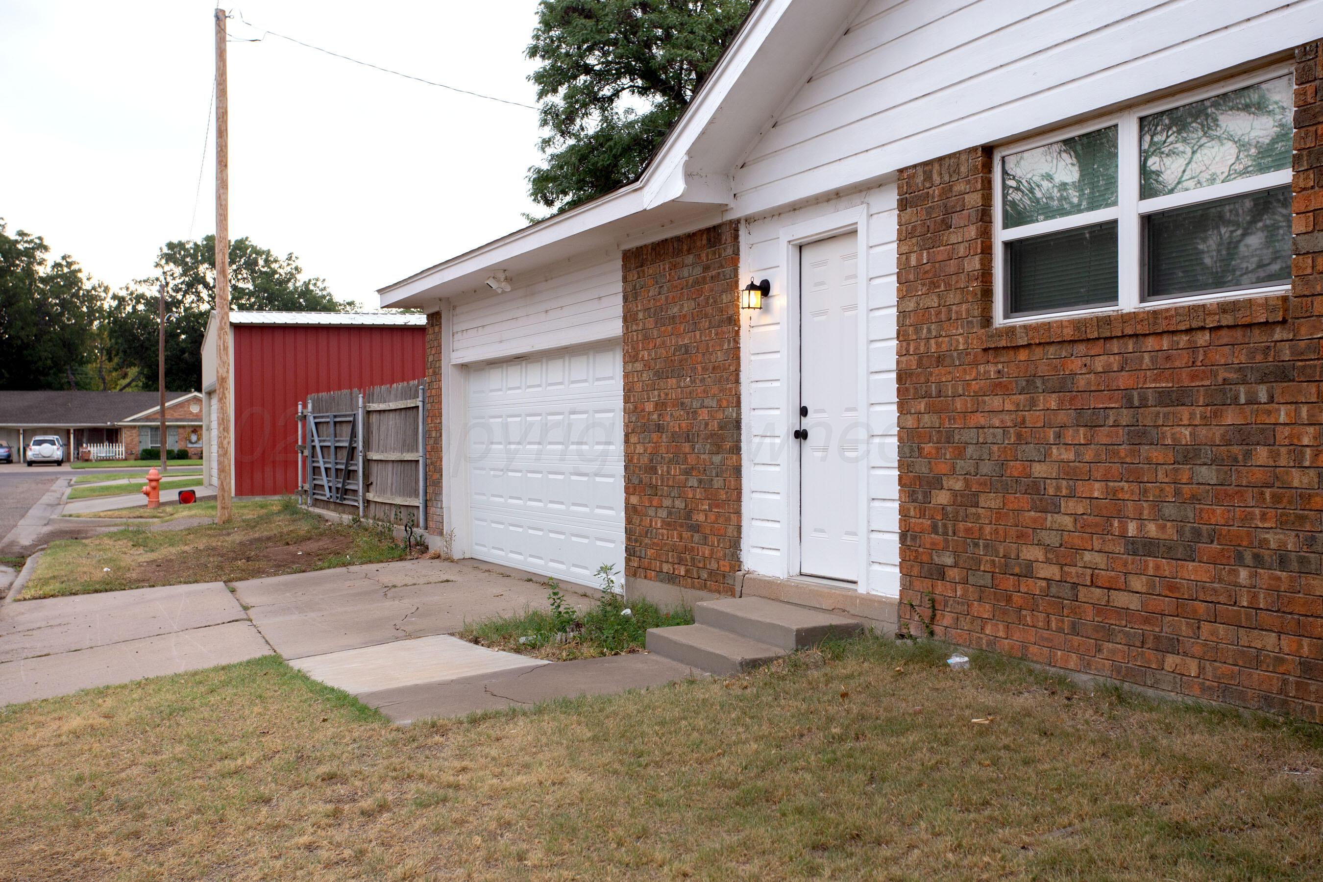 4001 Tucson Drive Property Photo 4
