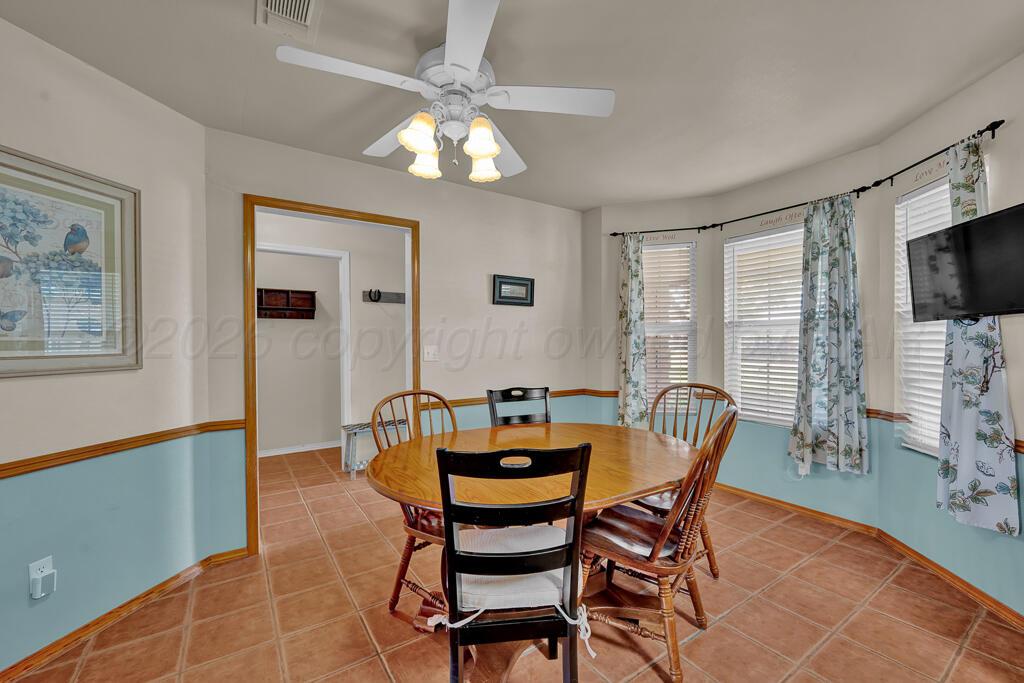 303 Alamo Street Property Photo 9