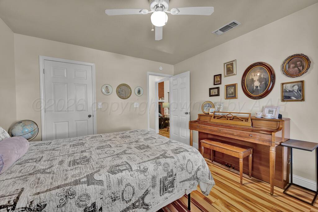 303 Alamo Street Property Photo 15