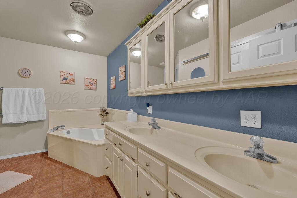 303 Alamo Street Property Photo 18