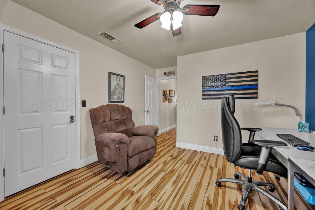 303 Alamo Street Property Photo 21