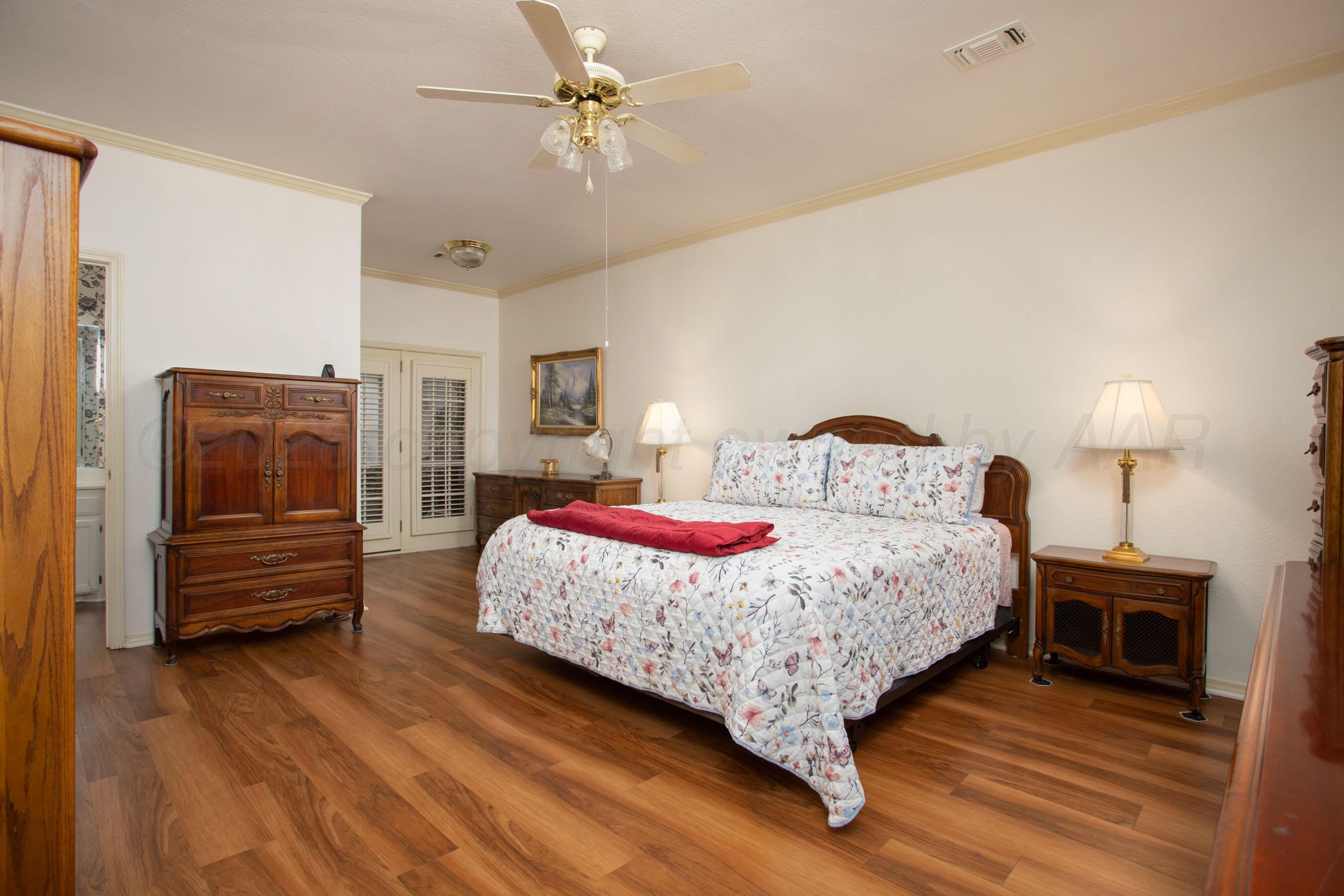 3511 W Point Drive Property Photo 14