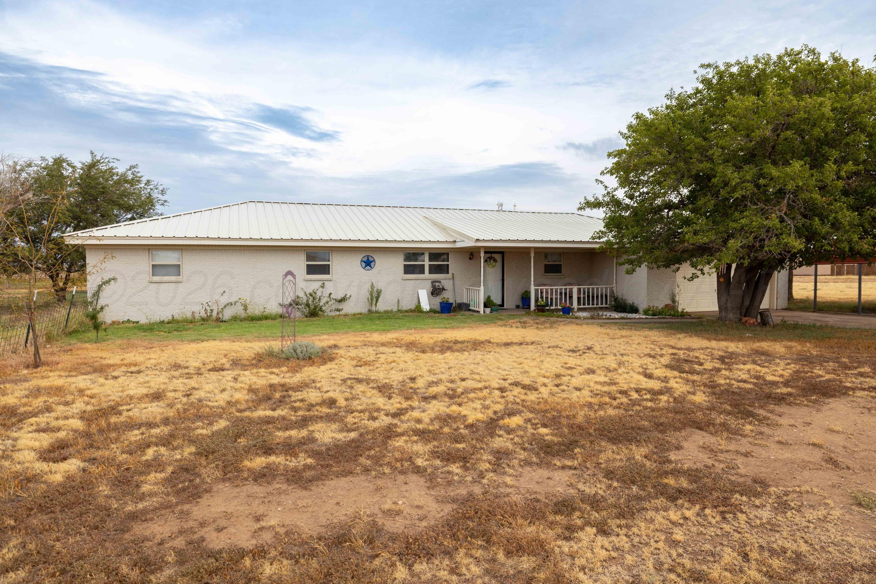 2300 W Mcafee Lane Property Photo 1