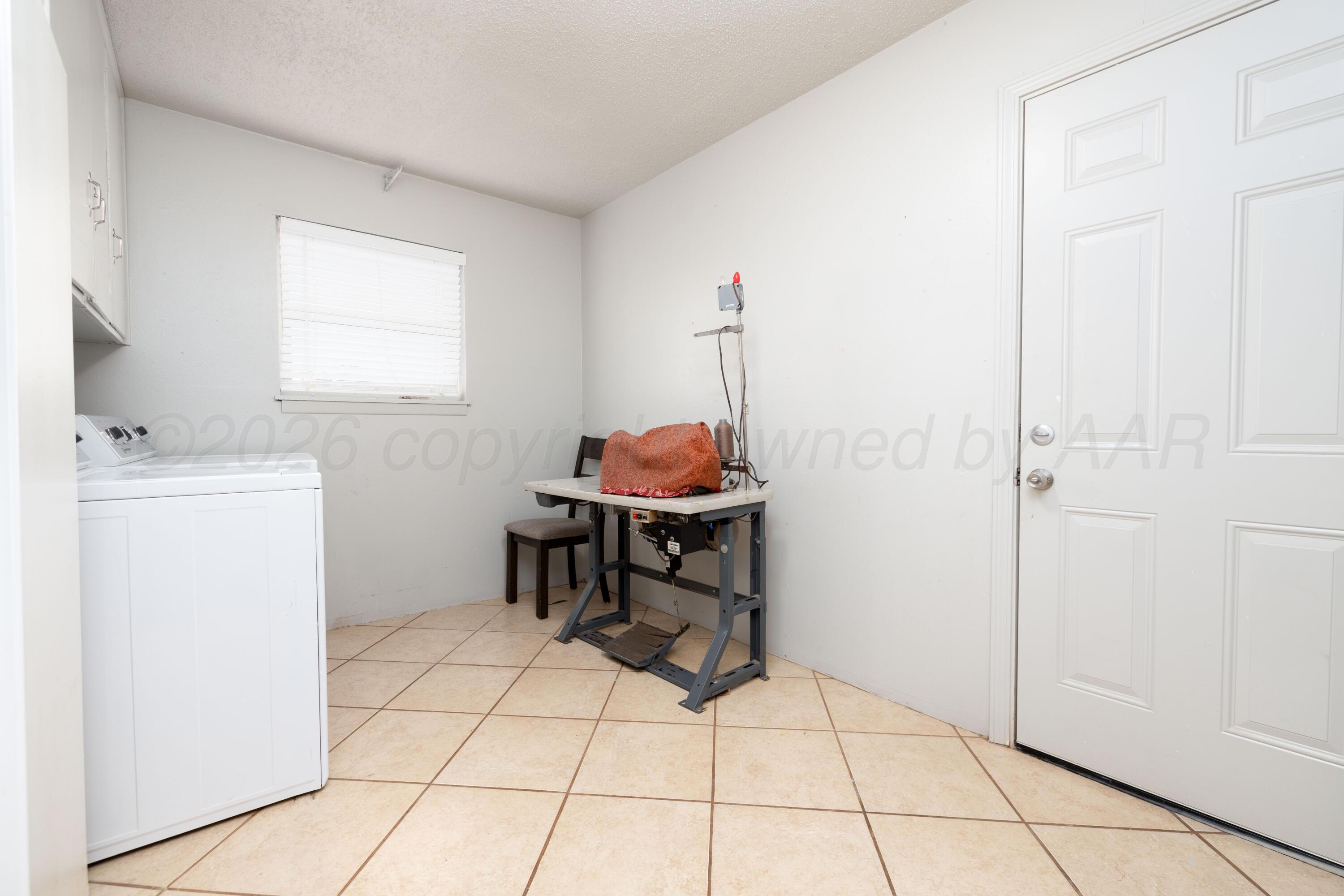 2300 W Mcafee Lane Property Photo 15