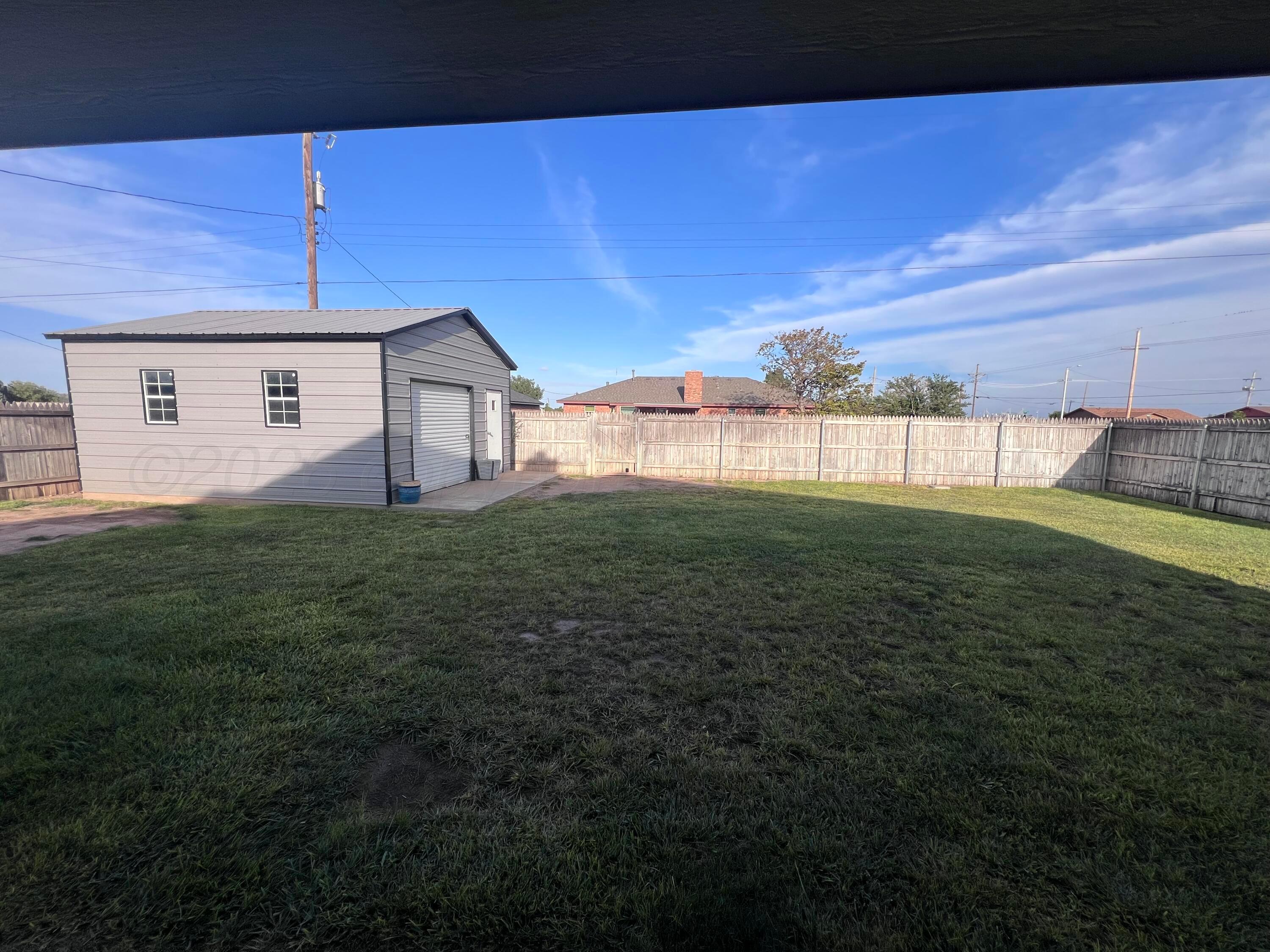 1504 Irving Street Property Photo 7