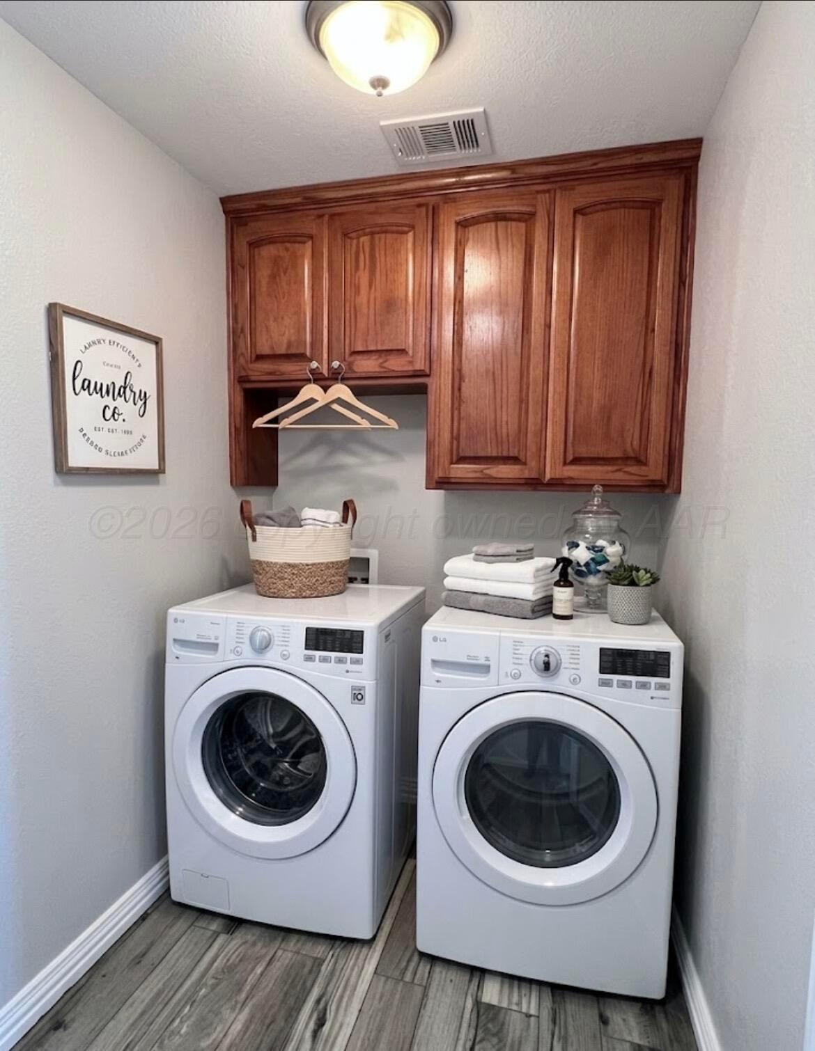 1504 Irving Street Property Photo 13